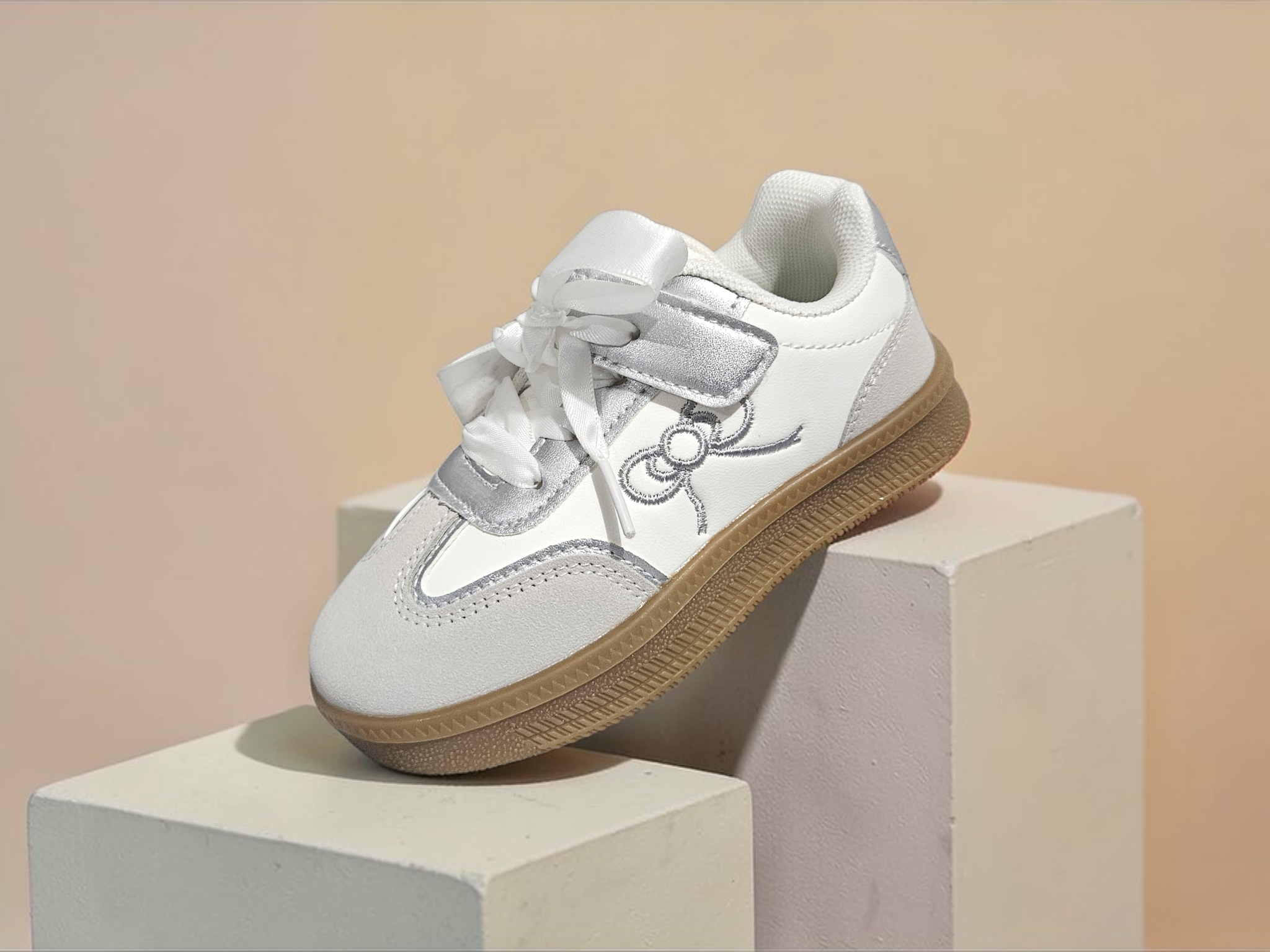 Adidași tip Teniși pentru Fete, Model Mara, Piele ecologică, Talpă flexibilă, Inchidere cu șiret