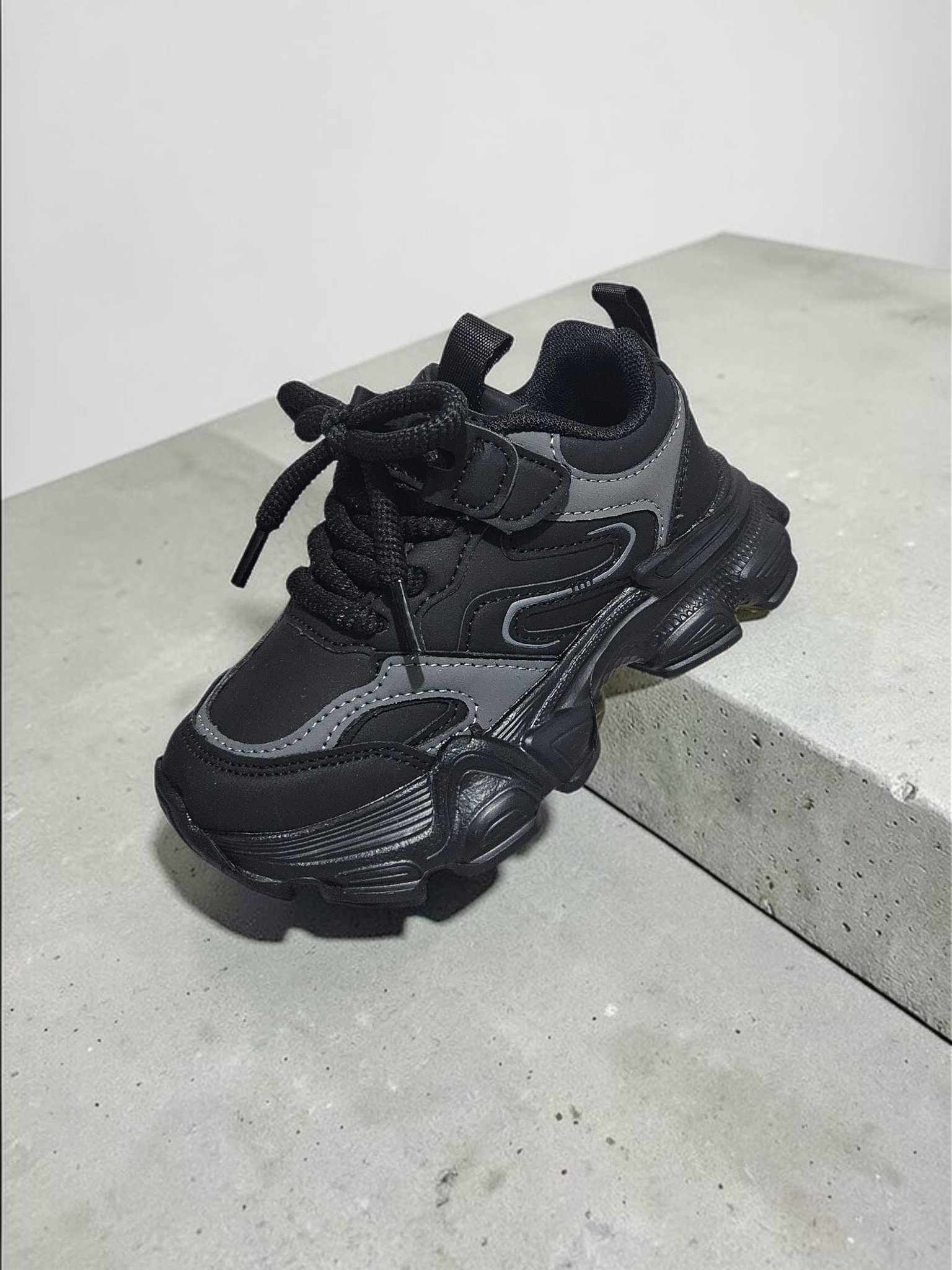 Adidași pentru Copii, Model Auri, Piele ecologică, Talpă din Spumă ultra Ușoară, Inchidere cu șiret, model sport casual pentru fete și băieți