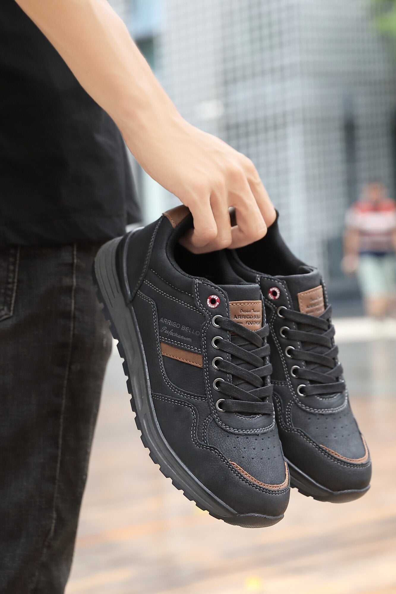Adidași Casual pentru Bărbați, Model Kai, Piele Ecologică și Talpă PVC Durabilă, Inchidere Sireturi, Arrigo Bello, Negru