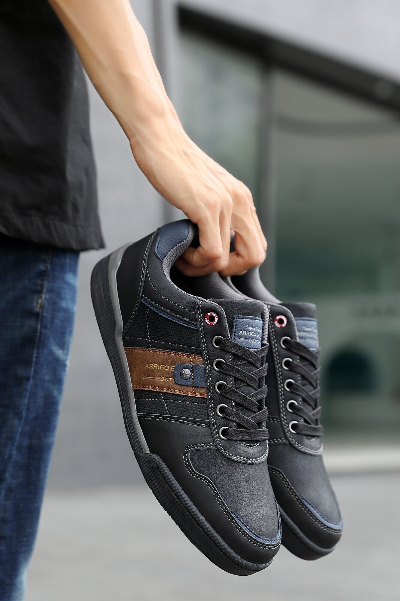 Tenesi Casual pentru Barbati, Model Fabian, Materiale Premium, Talpa subtire, Inchidere siret, Arrigo Bello, Negru