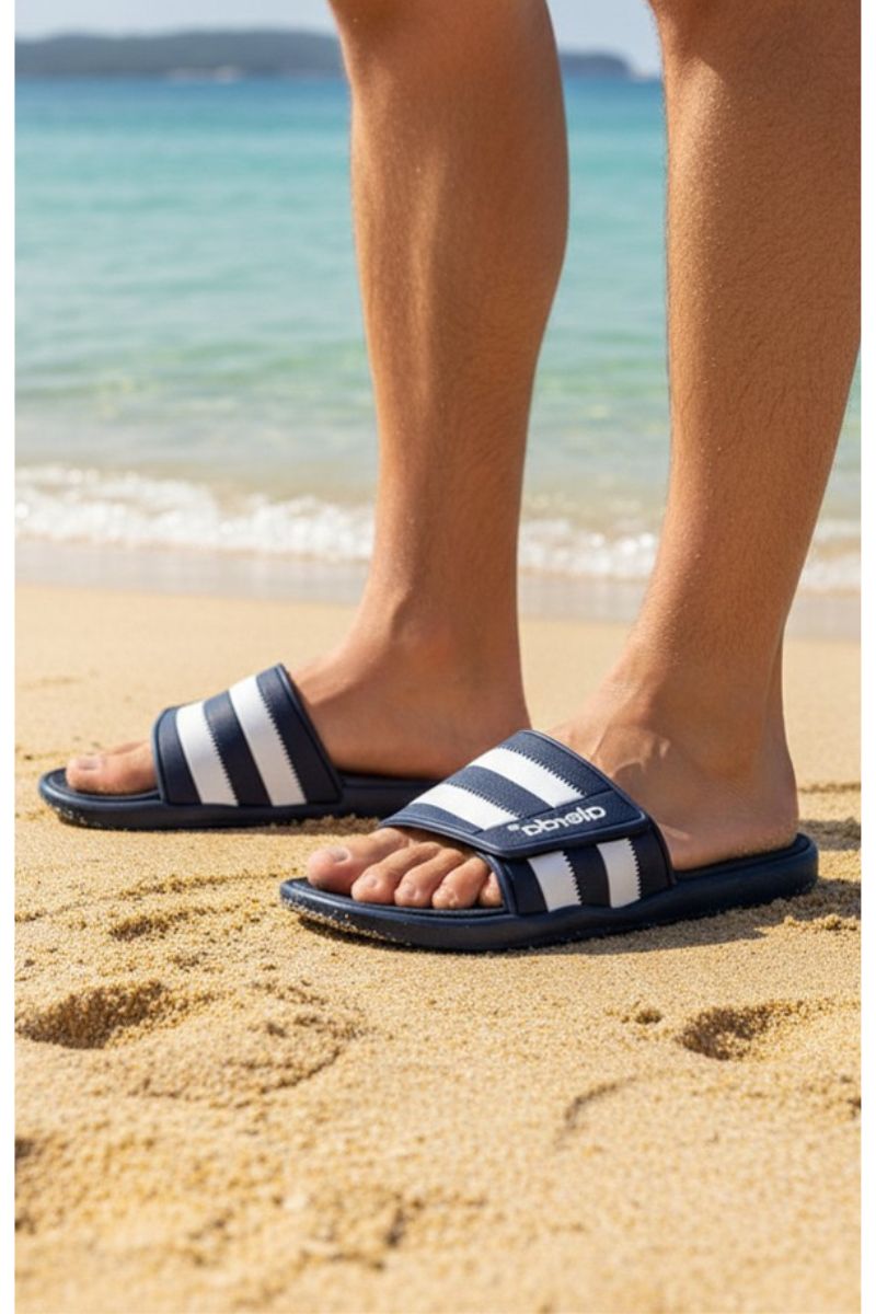 Papuci Bărbați, model Dorin, Confortabili cu Arici – Talpă Moale din Spumă EVA, Material Textil Flexibil, Casual Sport pentru Exterior și Utilizare Zilnică, Aierda, Bleumarin