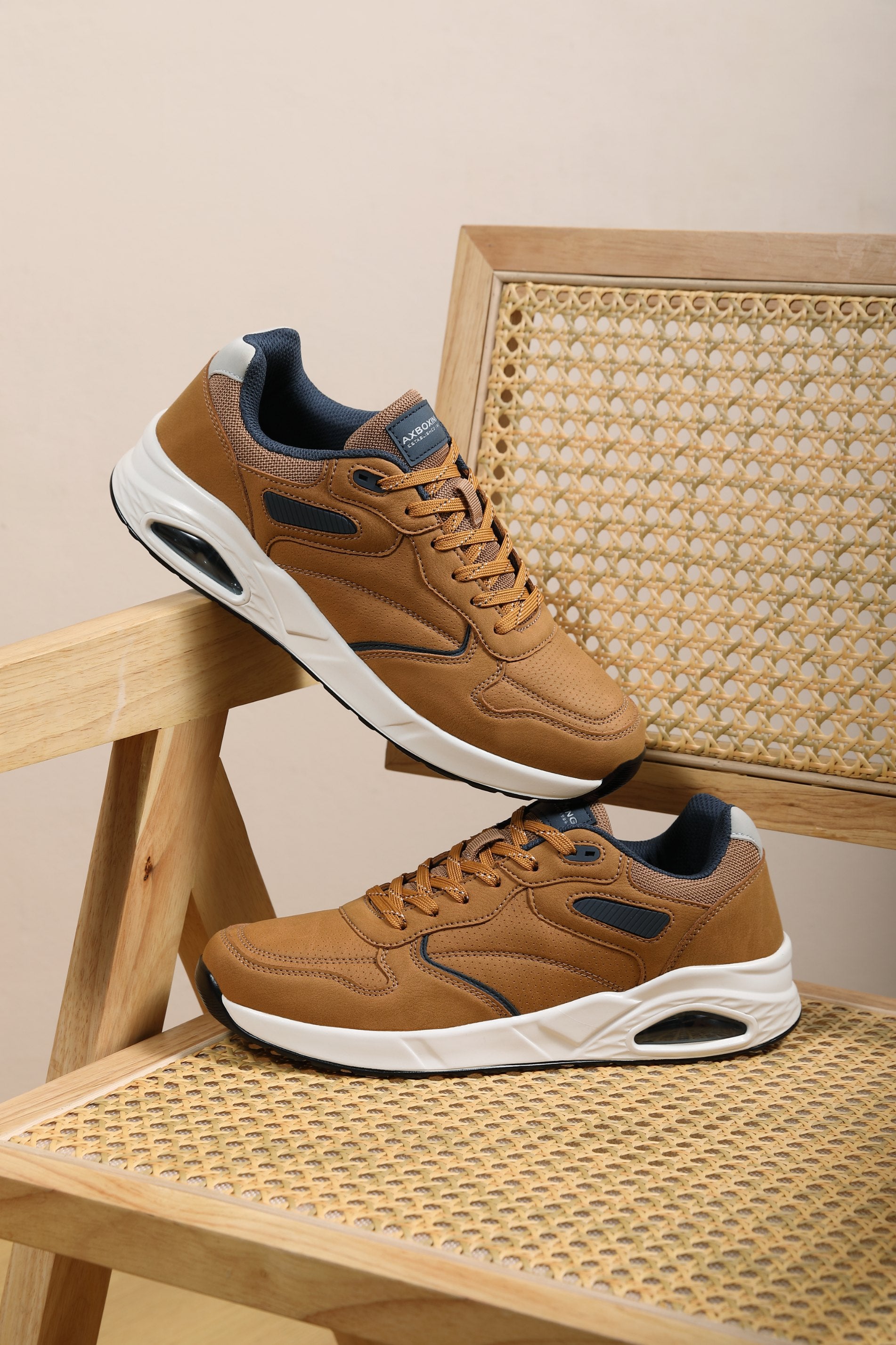 Adidasi sport-casual pentru Barbati, Model Marcus,Piele ecologica Premium, Talpa inalta, Confortabili, Ax Boxing,Maro
