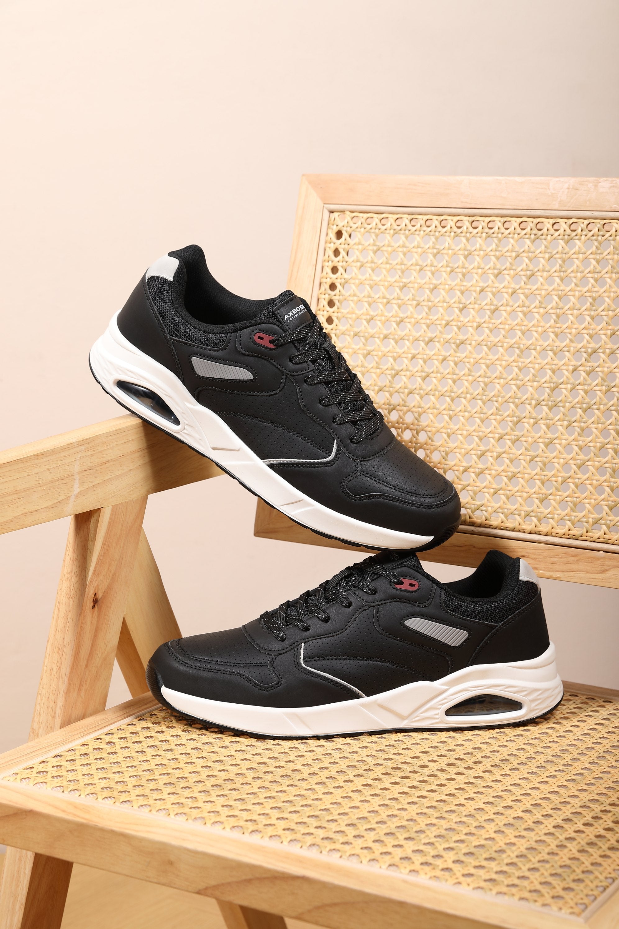 Adidasi sport-casual pentru Barbati, Model Marcus,Piele ecologica Premium, Talpa inalta, Confortabili, Ax Boxing,Negru