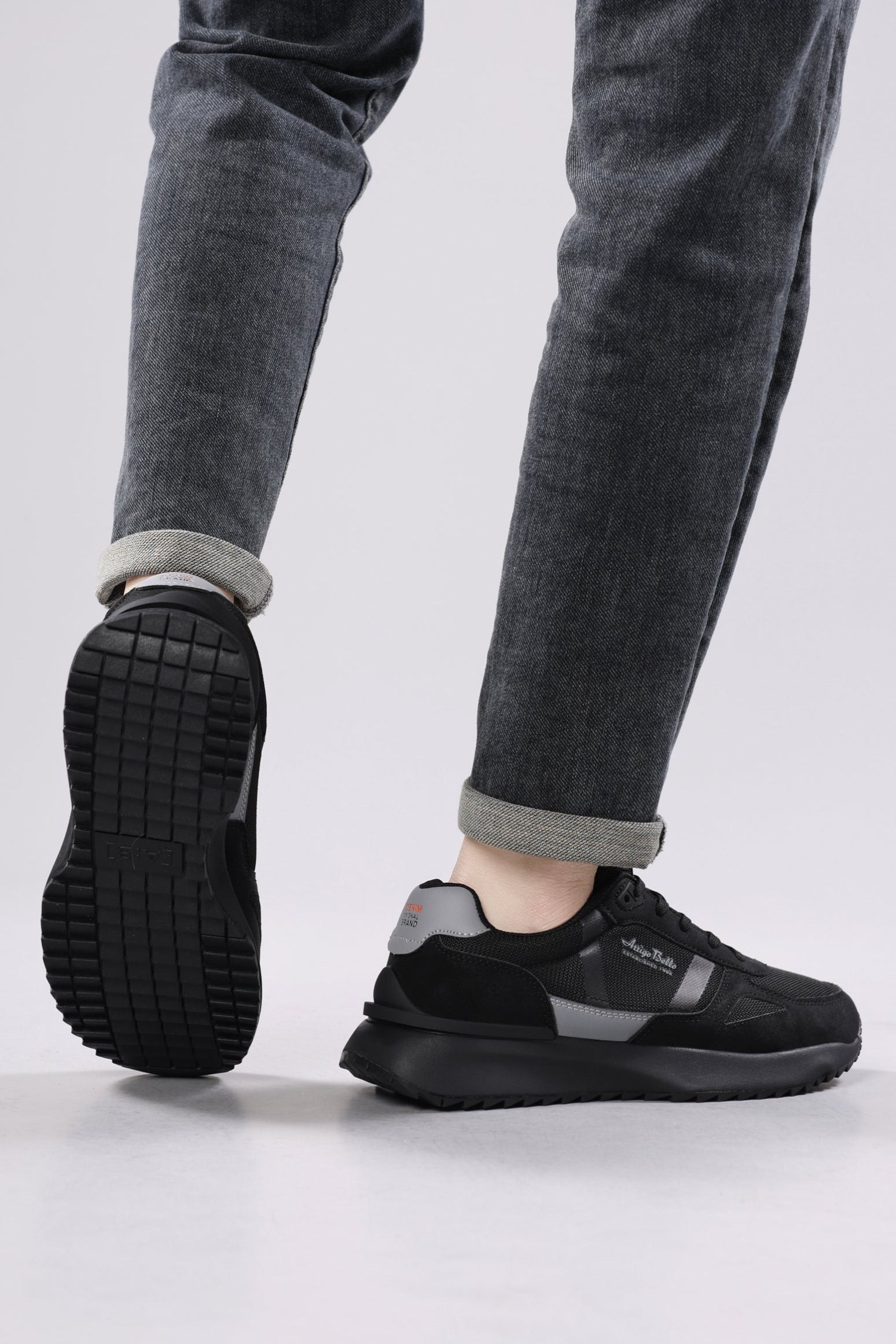 Adidasi casual pentru Barbati, Model Ziv, Realizati din Panza cu insertii piele ecologica, Talpa usoara, Arrigo Bello,Negru