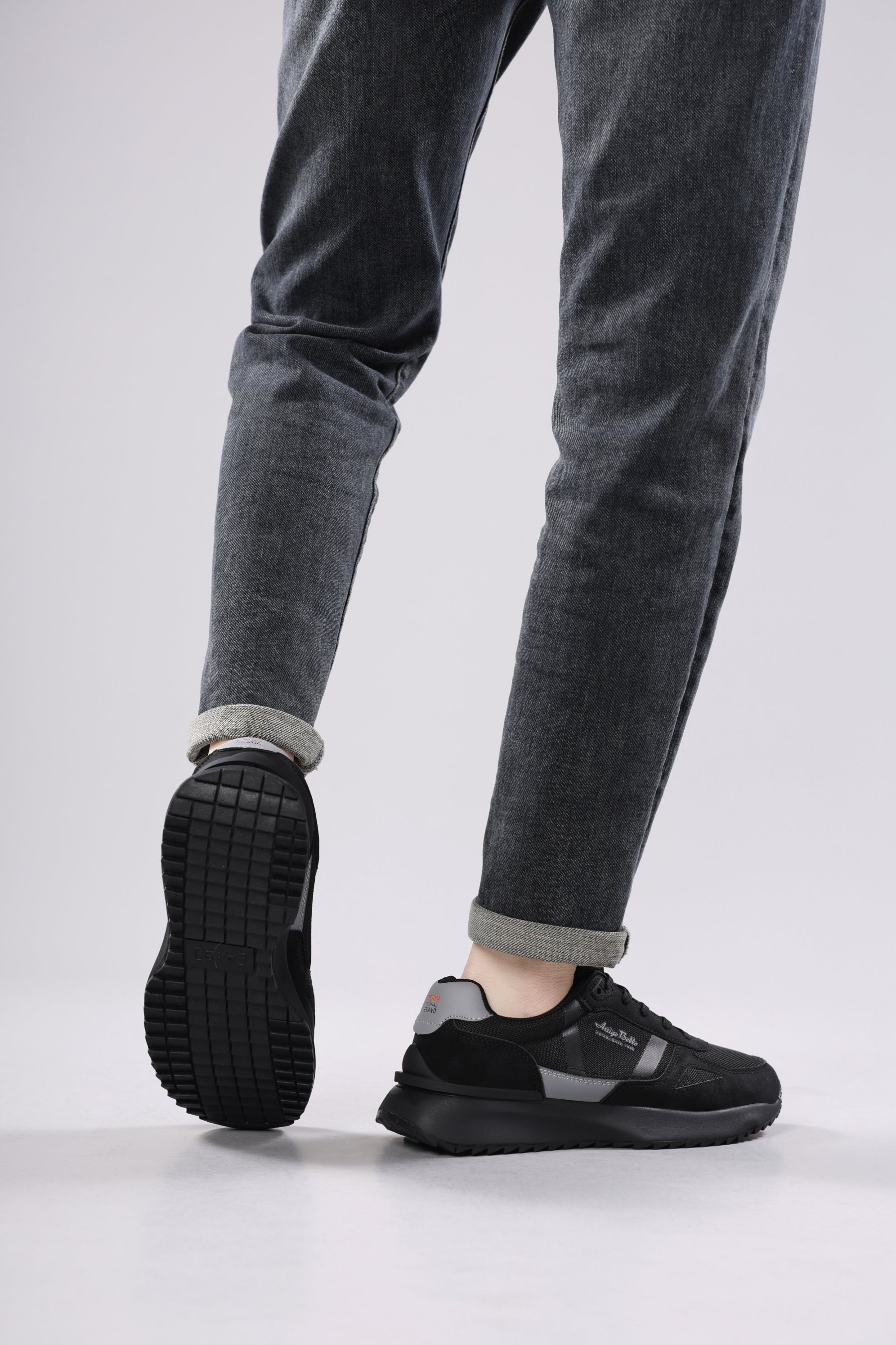Adidasi casual pentru Barbati, Model Ziv, Realizati din Panza cu insertii piele ecologica, Talpa usoara, Arrigo Bello,Negru