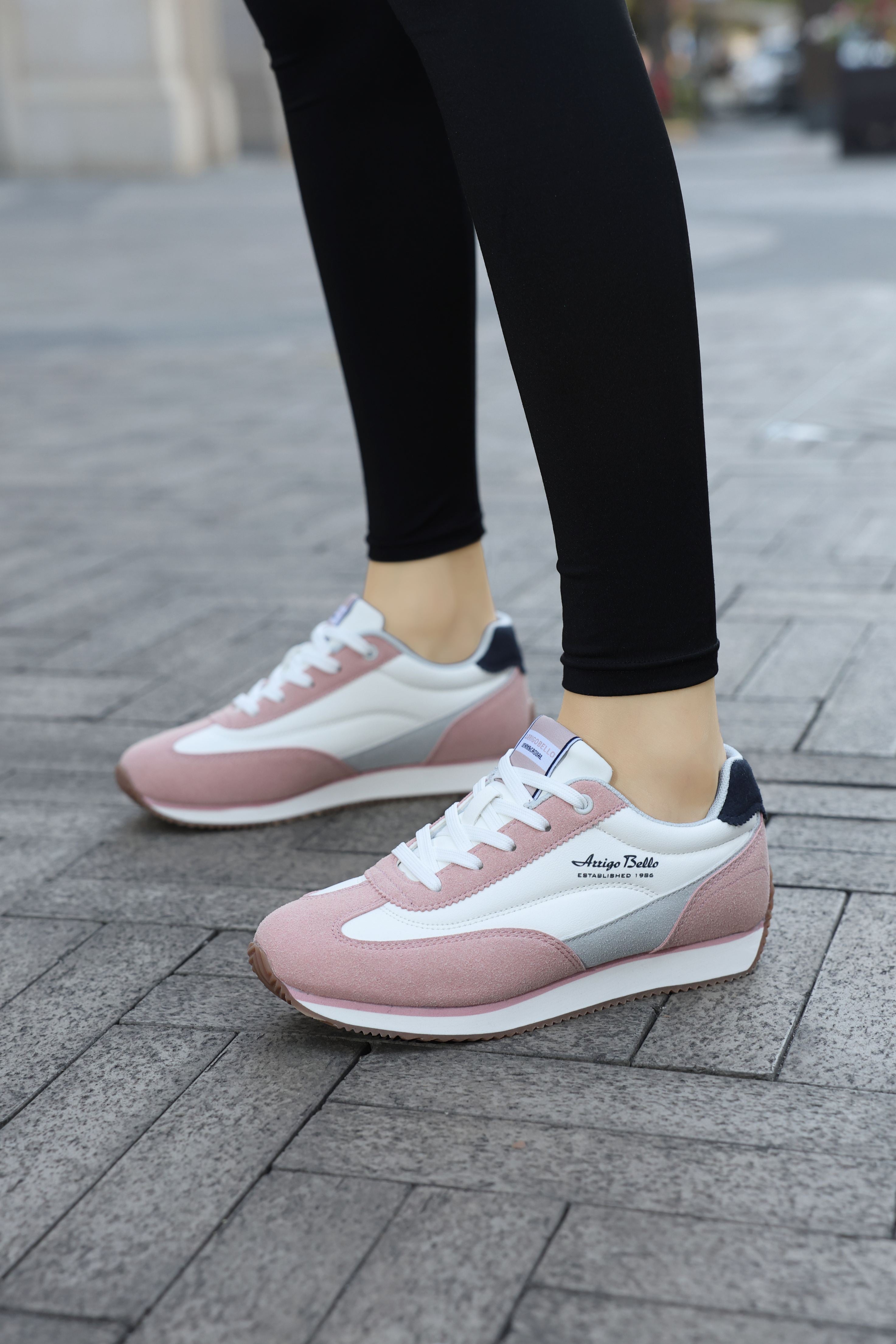 Pantofi casual pentru Dama, Model Lisa, Piele ecologica cu insertii piele naturala, Talpa subtire, Arrigo Bello