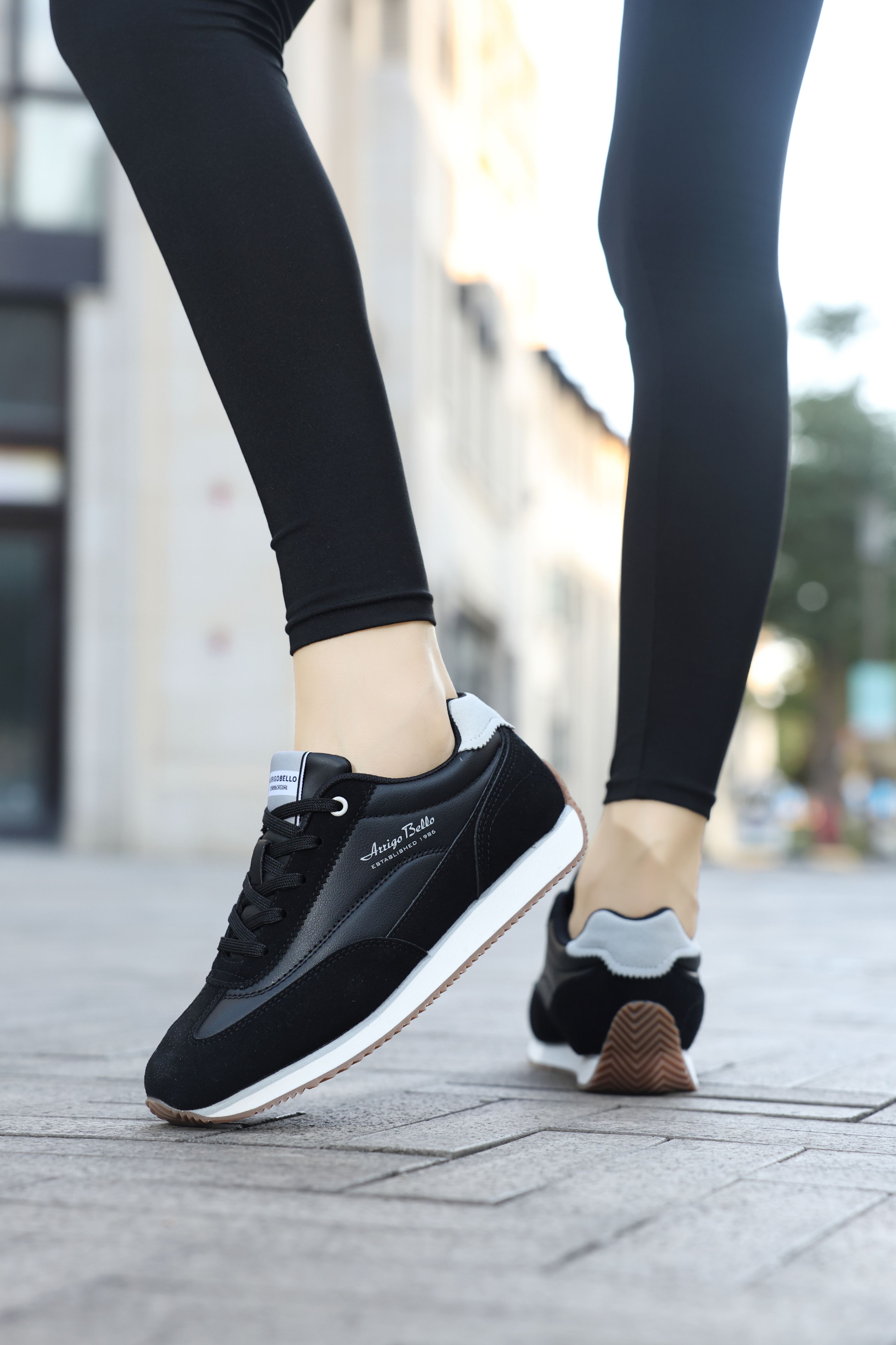 Adidasi casual pentru Dama, Model Lisa, Piele ecologica cu insertii piele naturala, Talpa subtire, Arrigo Bello,Negru