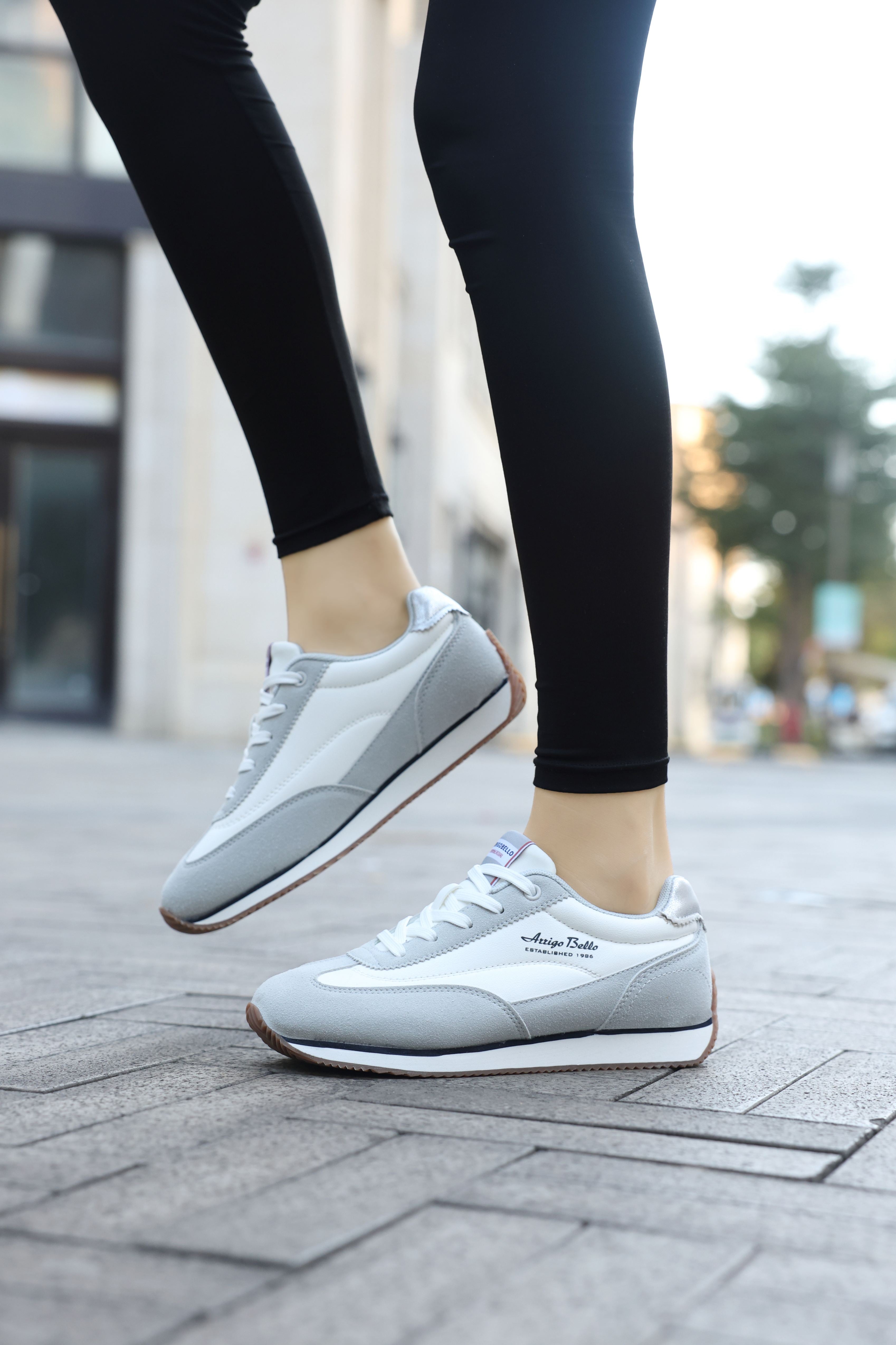 Adidasi casual pentru Dama, Model Lisa, Piele ecologica cu insertii piele naturala, Talpa subtire, Arrigo Bello, Alb-gri