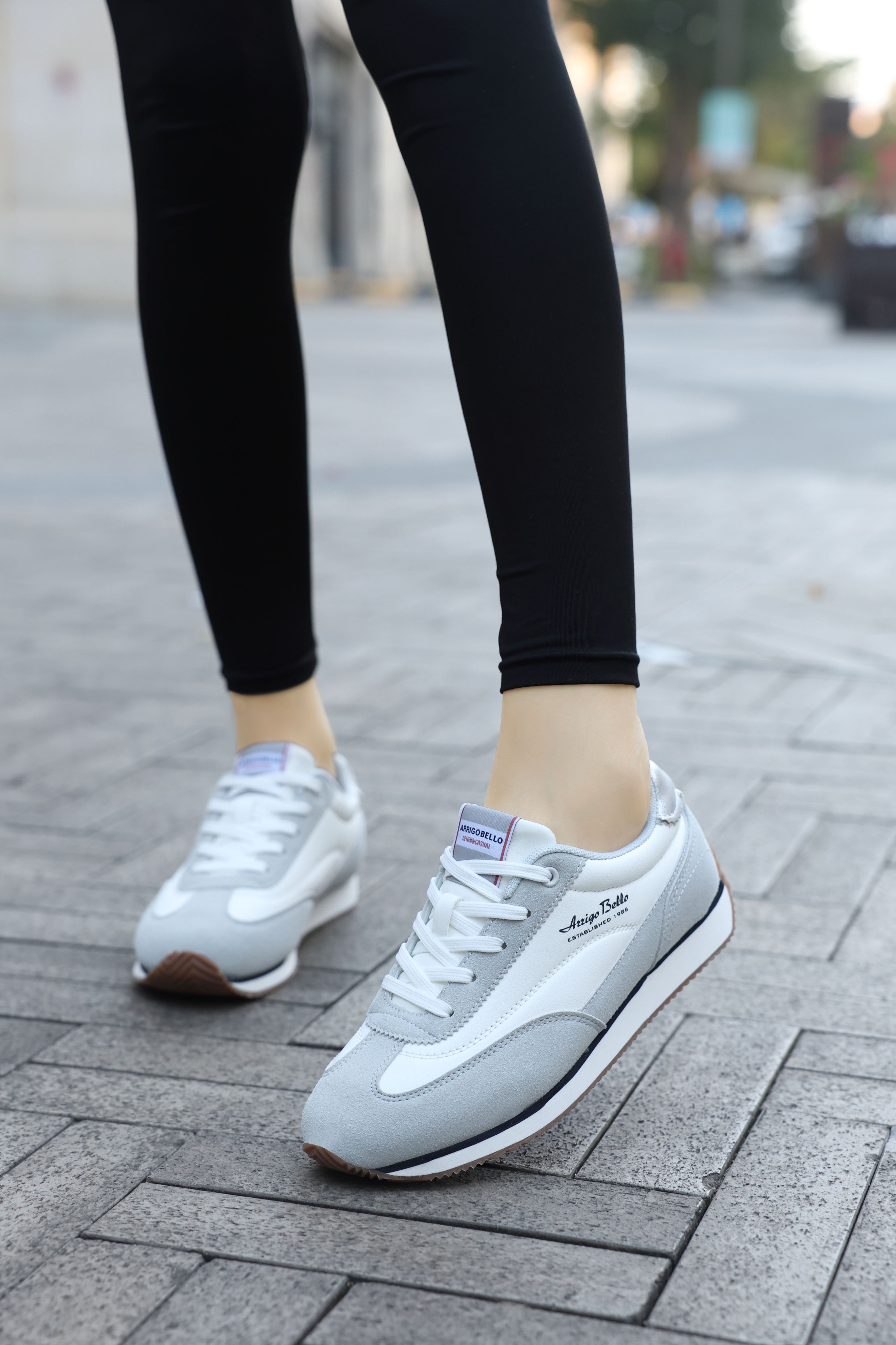 Adidasi casual pentru Dama, Model Lisa, Piele ecologica cu insertii piele naturala, Talpa subtire, Arrigo Bello, Alb-gri