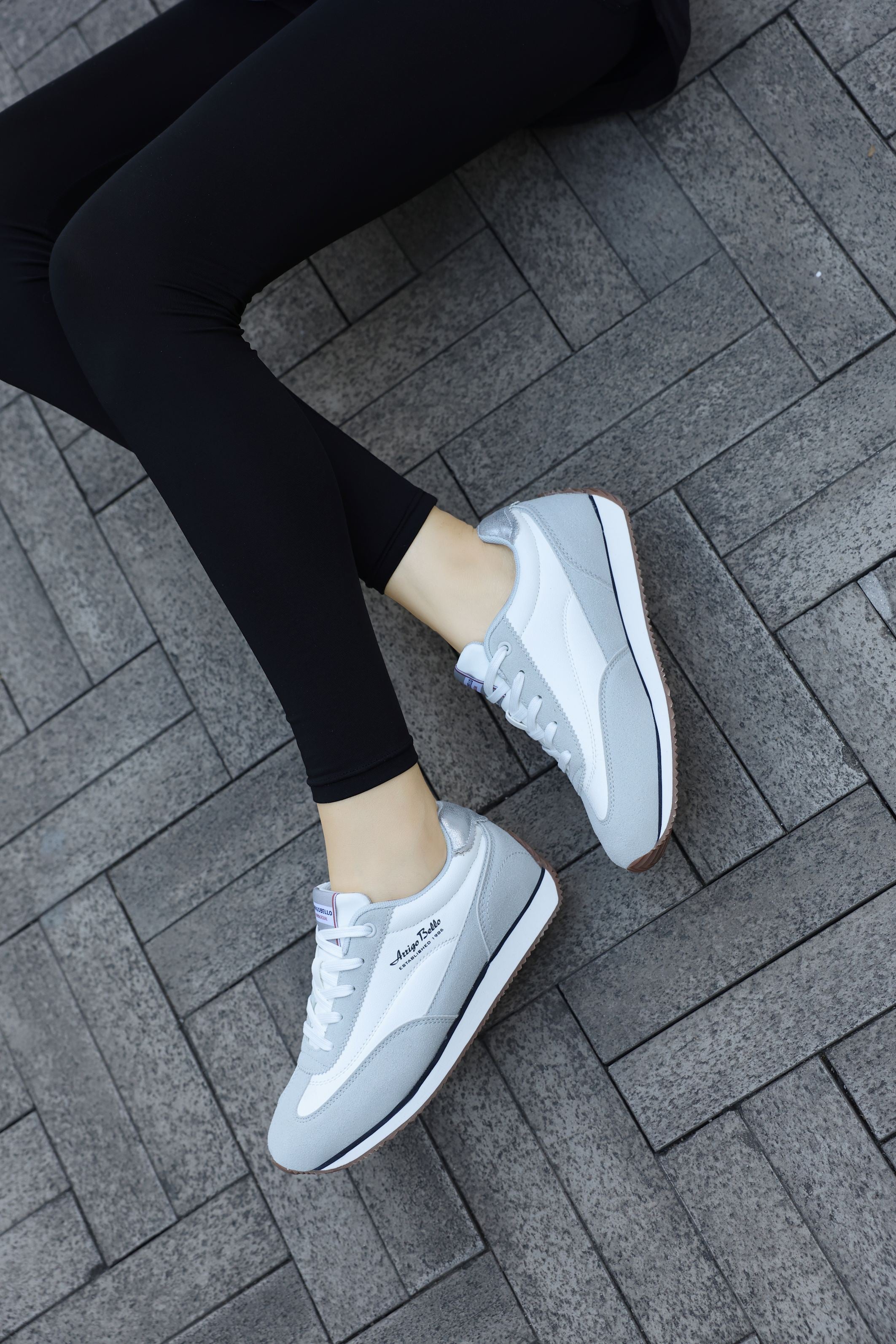 Pantofi casual pentru Dama, Model Lisa, Piele ecologica cu insertii piele naturala, Talpa subtire, Arrigo Bello