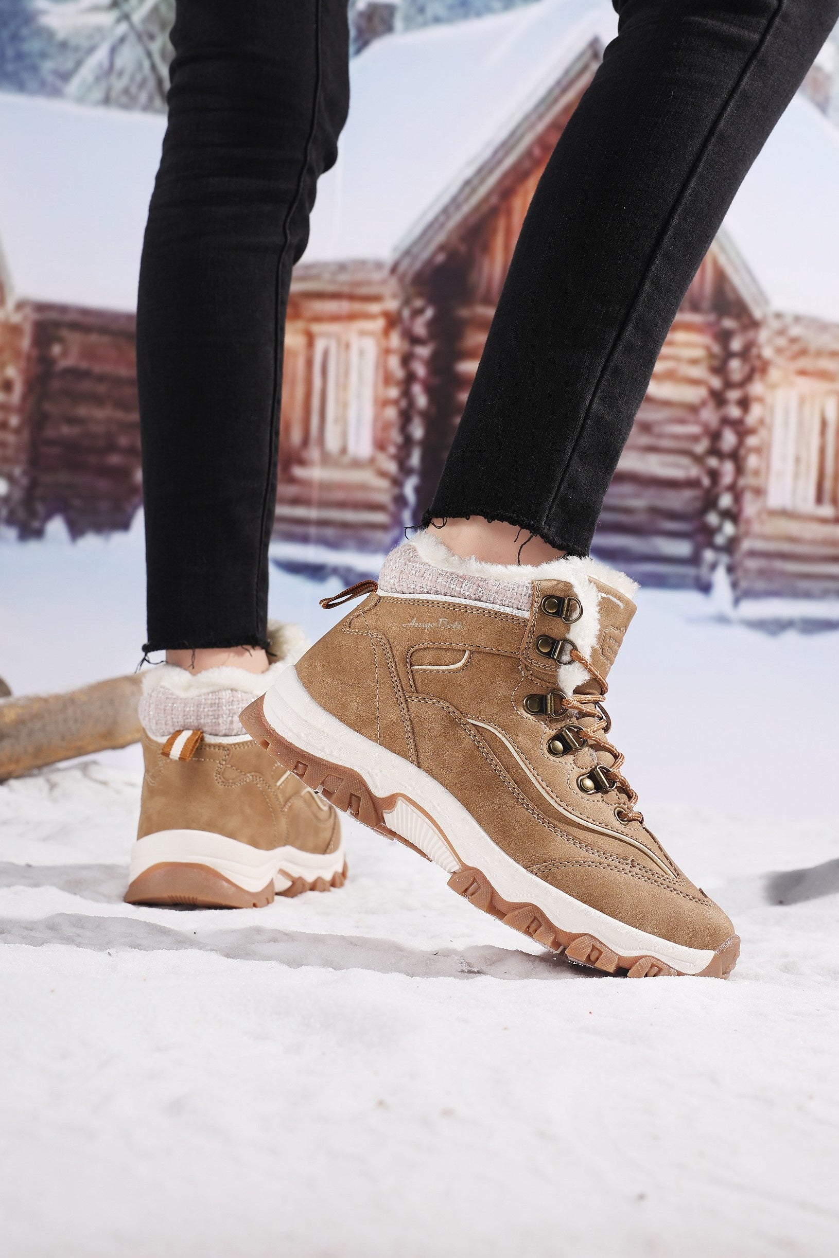 Ghete pentru Dama, Model Oni, Imblanite, Piele ecologica, Talpa Antiderapanta, Confortabile si calduroase,Ax Boxing,Camel