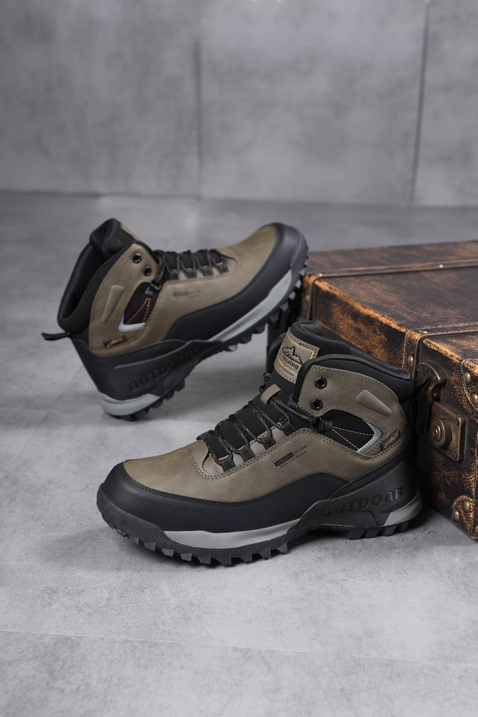 Bocanci Imblaniti pentru Barbati, Model Simon,Piele Ecologica Premium, Talpa Antiderapanta cu striatii, Caldurosi si Confortabili, Ax Boxing, Khaki