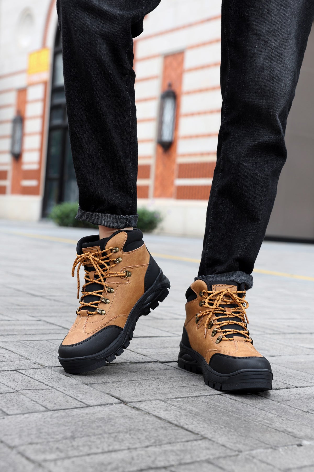 Bocanci Imblaniti pentru Barbati, Model David, Piele ecologica Premium, Talpa Antiderapanta, Caldurosi si Confortabili, Ax Boxing, Camel
