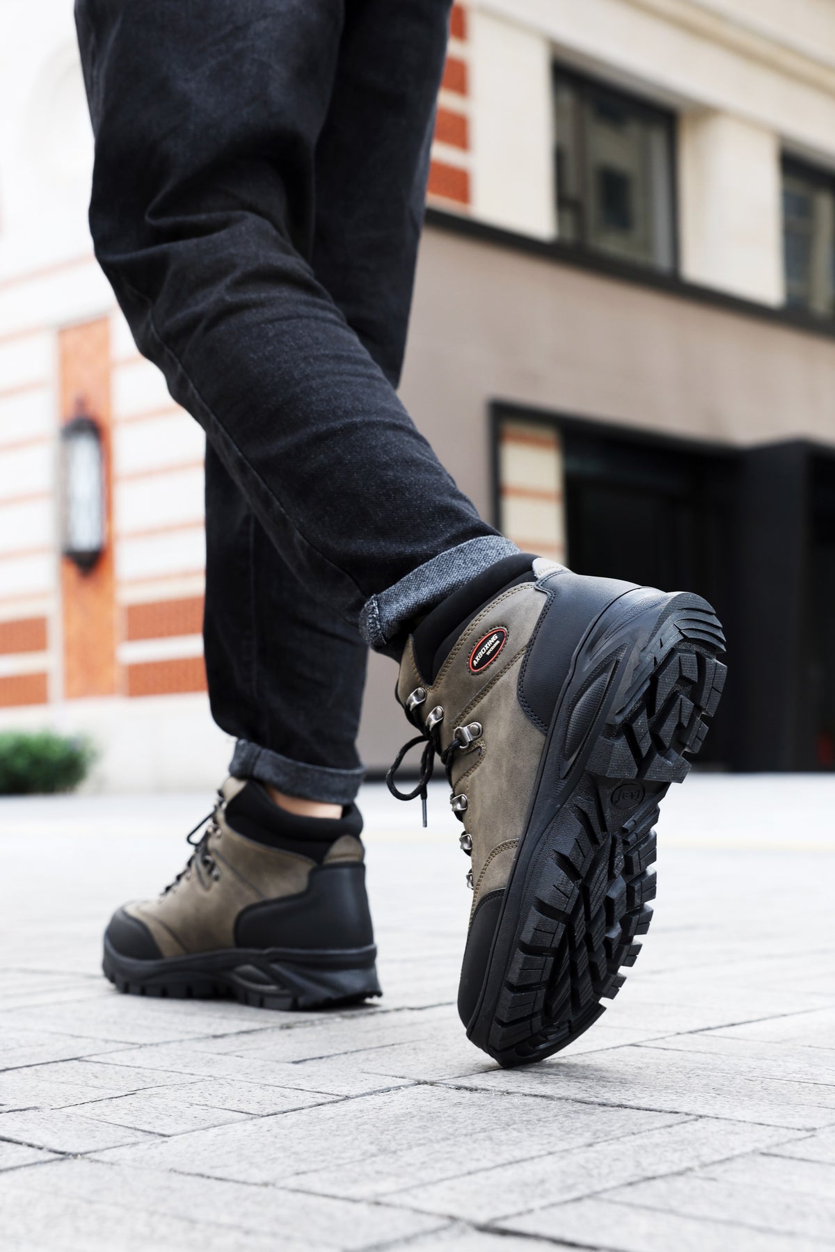 Bocanci Imblaniti pentru Barbati, Model David, Piele ecologica Premium, Talpa Antiderapanta, Caldurosi si Confortabili, Ax Boxing, Khaki