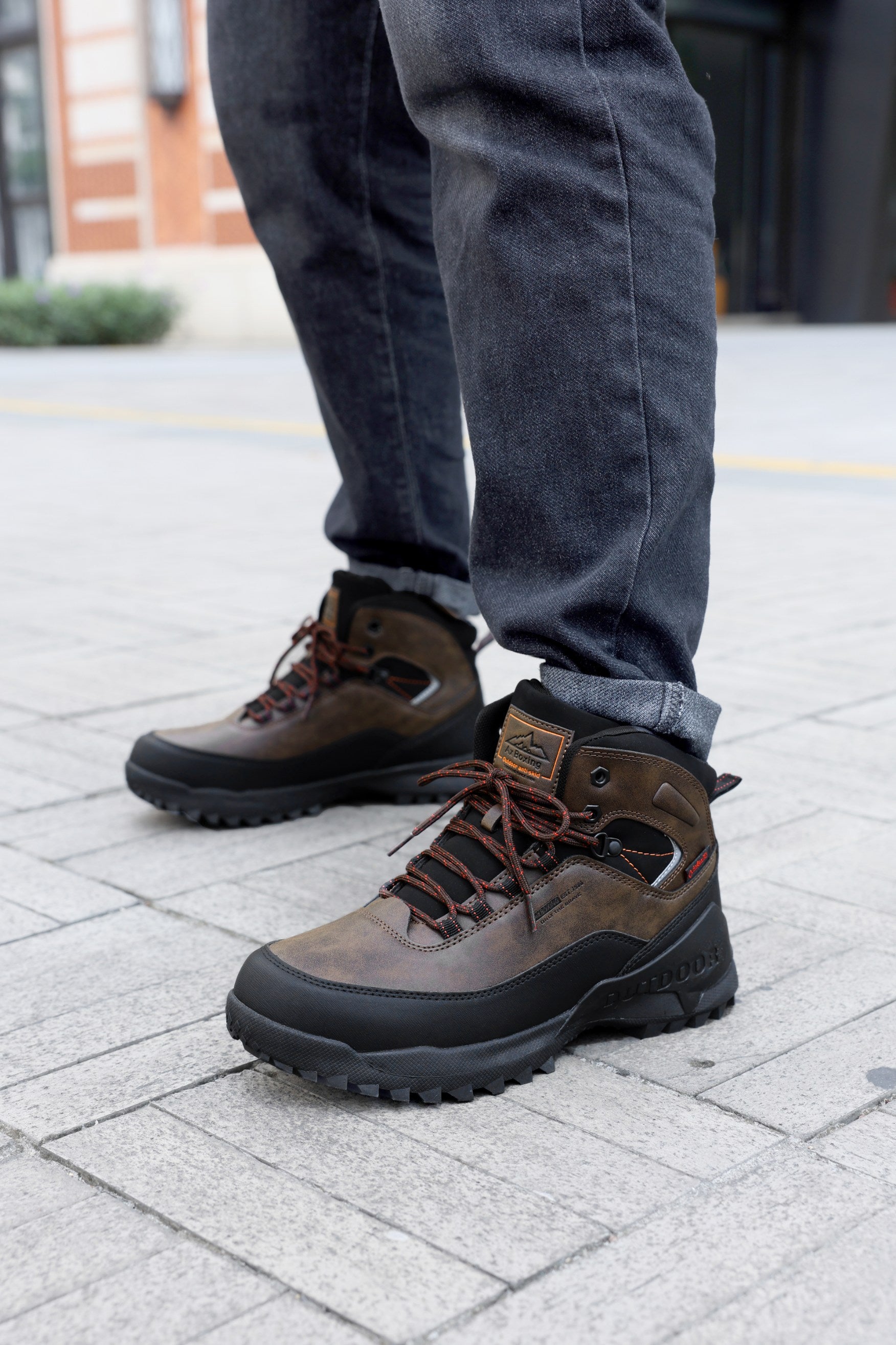 Bocanci Imblaniti pentru Barbati, Model Simon,Piele Ecologica Premium, Talpa Antiderapanta cu striatii, Caldurosi si Confortabili, Ax Boxing, Maro