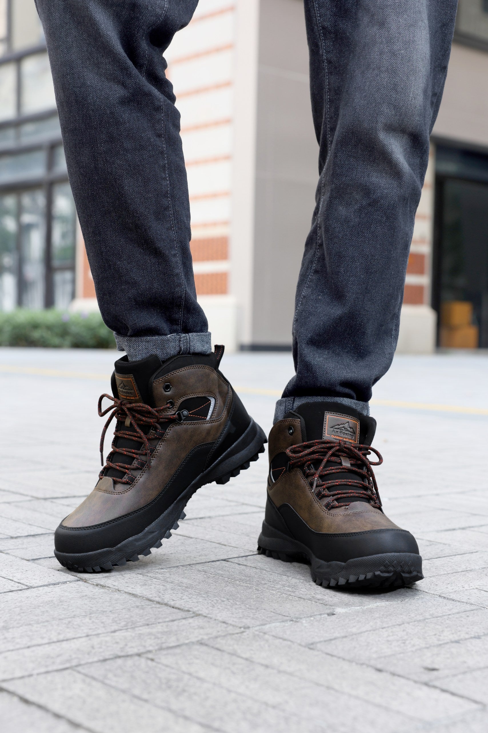 Bocanci Imblaniti pentru Barbati, Model Simon,Piele Ecologica Premium, Talpa Antiderapanta cu striatii, Caldurosi si Confortabili, Ax Boxing, Maro