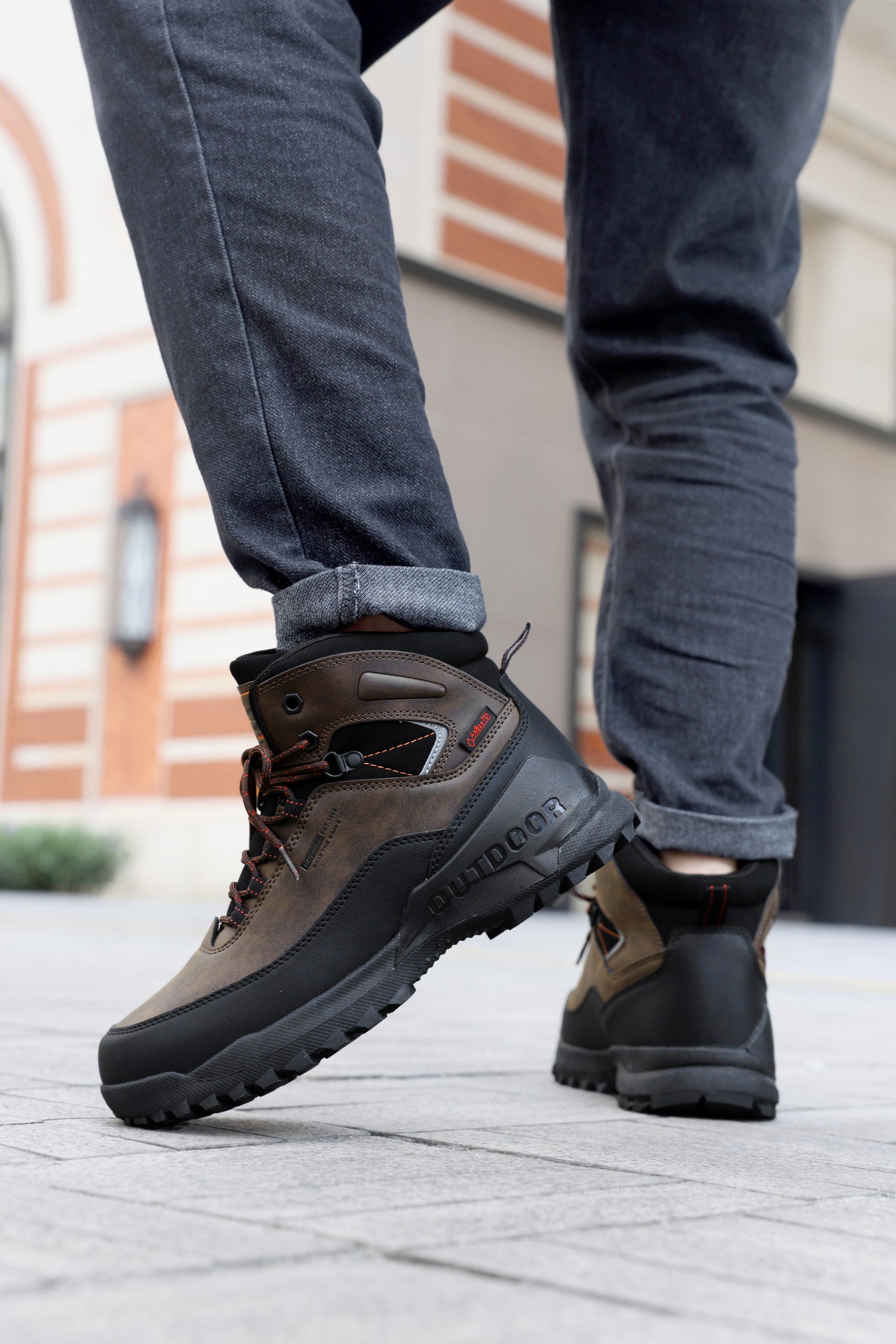 Bocanci Imblaniti pentru Barbati, Model Simon,Piele Ecologica Premium, Talpa Antiderapanta cu striatii, Caldurosi si Confortabili, Ax Boxing, Maro