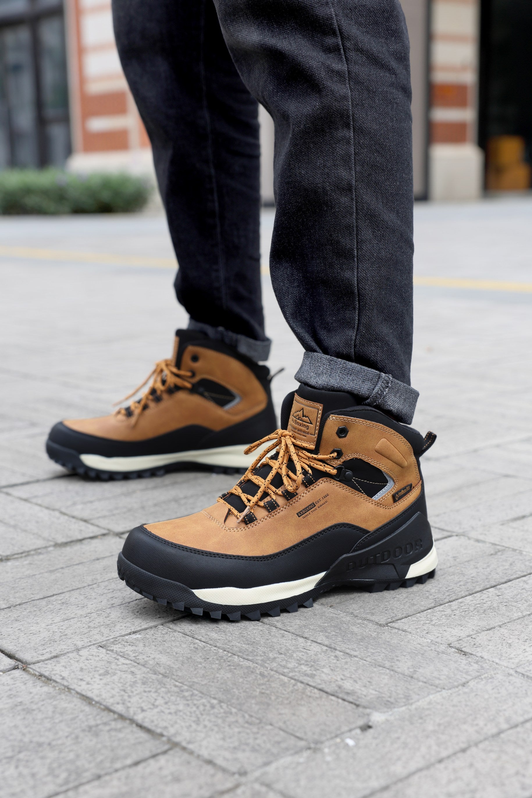 Bocanci Imblaniti pentru Barbati, Model Simon,Piele Ecologica Premium, Talpa Antiderapanta cu striatii, Caldurosi si Confortabili, Ax Boxing, Camel