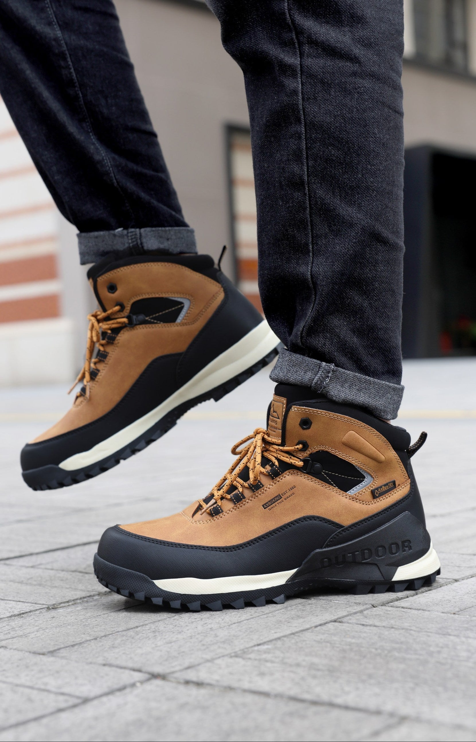 Bocanci Imblaniti pentru Barbati, Model Simon,Piele Ecologica Premium, Talpa Antiderapanta cu striatii, Caldurosi si Confortabili, Ax Boxing, Camel