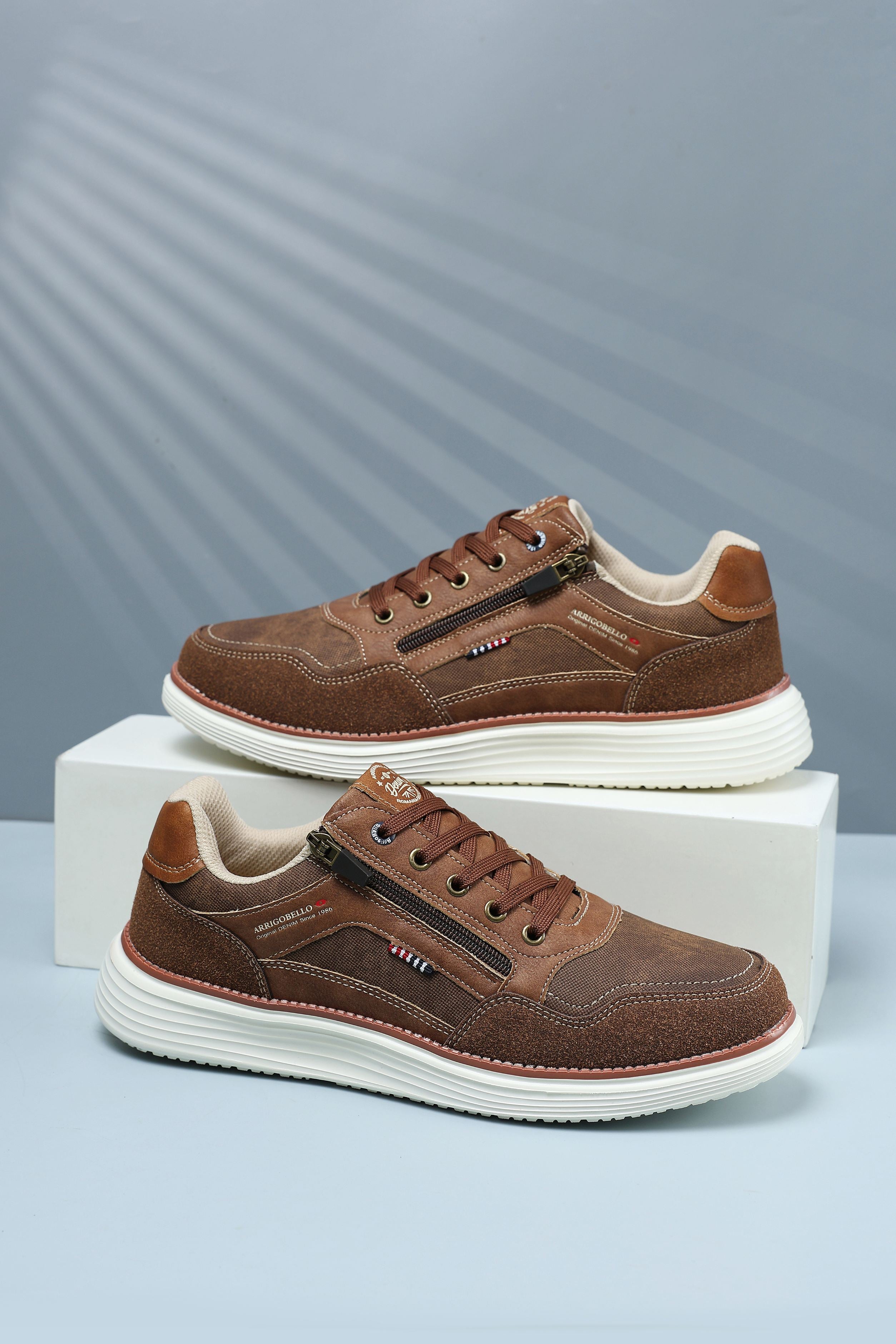 Pantofi casual Bărbați, Model Franco, Piele ecologică, inserții din Piele naturală, Talpă ușoară din Spumă și fermoar funcțional, Arrigo Bello