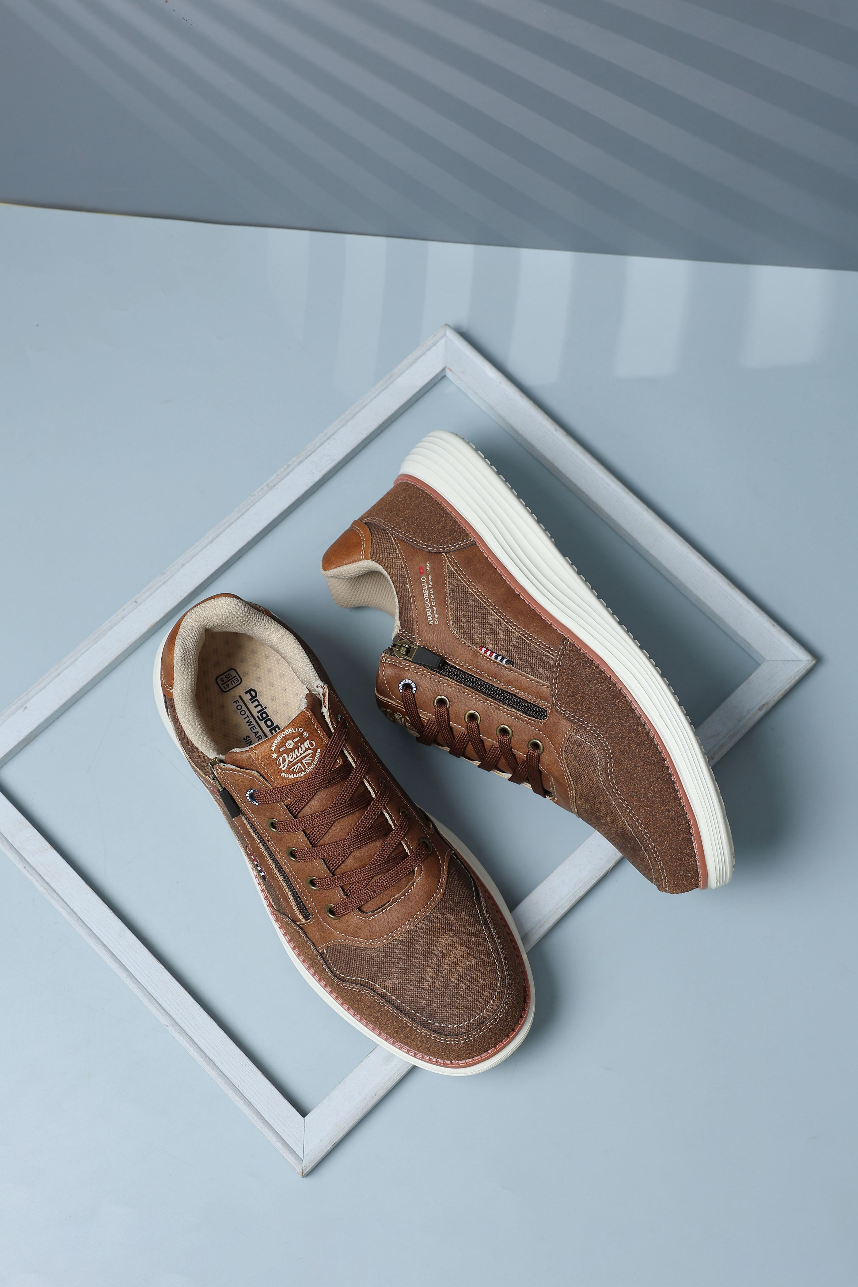 Pantofi casual Bărbați, Model Franco, Piele ecologică, inserții din Piele naturală, Talpă ușoară din Spumă și fermoar funcțional, Arrigo Bello