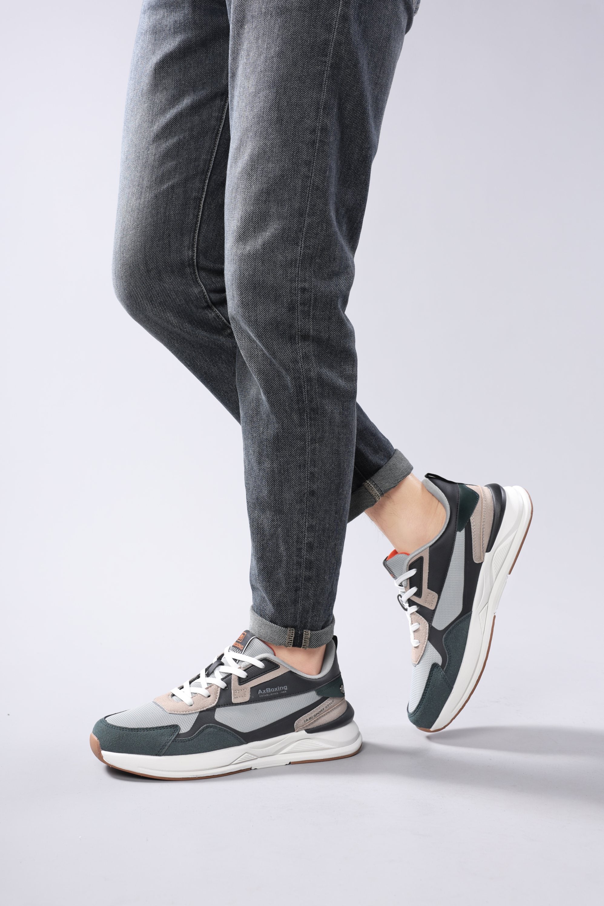 Pantofi sport pentru Barbati, Model Paxo, Realizati din Panza cu insertii piele ecologica, Talap usoara din Spuma, Ax Boxing, Khaki
