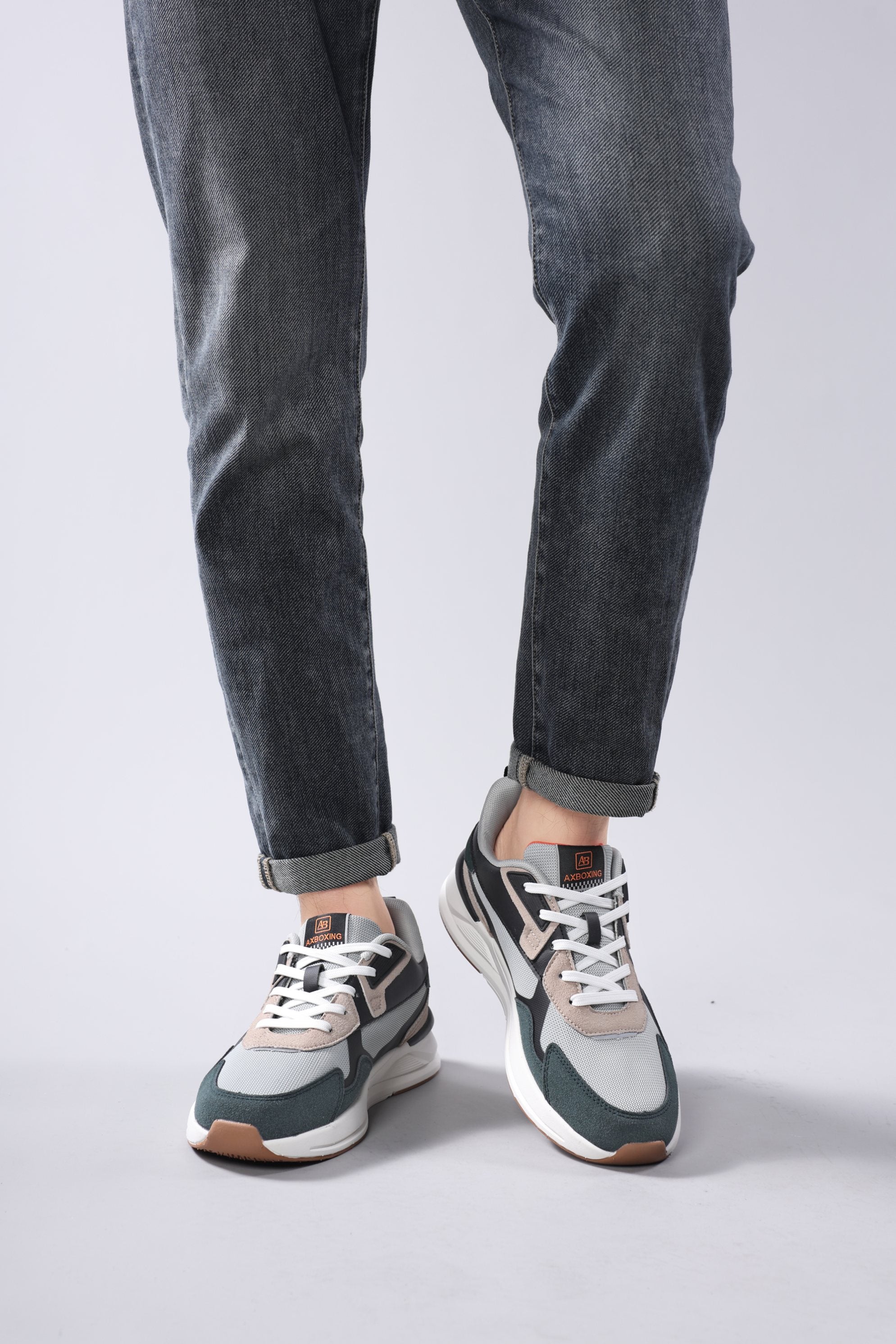 Pantofi sport pentru Barbati, Model Paxo, Realizati din Panza cu insertii piele ecologica, Talap usoara din Spuma, Ax Boxing, Khaki