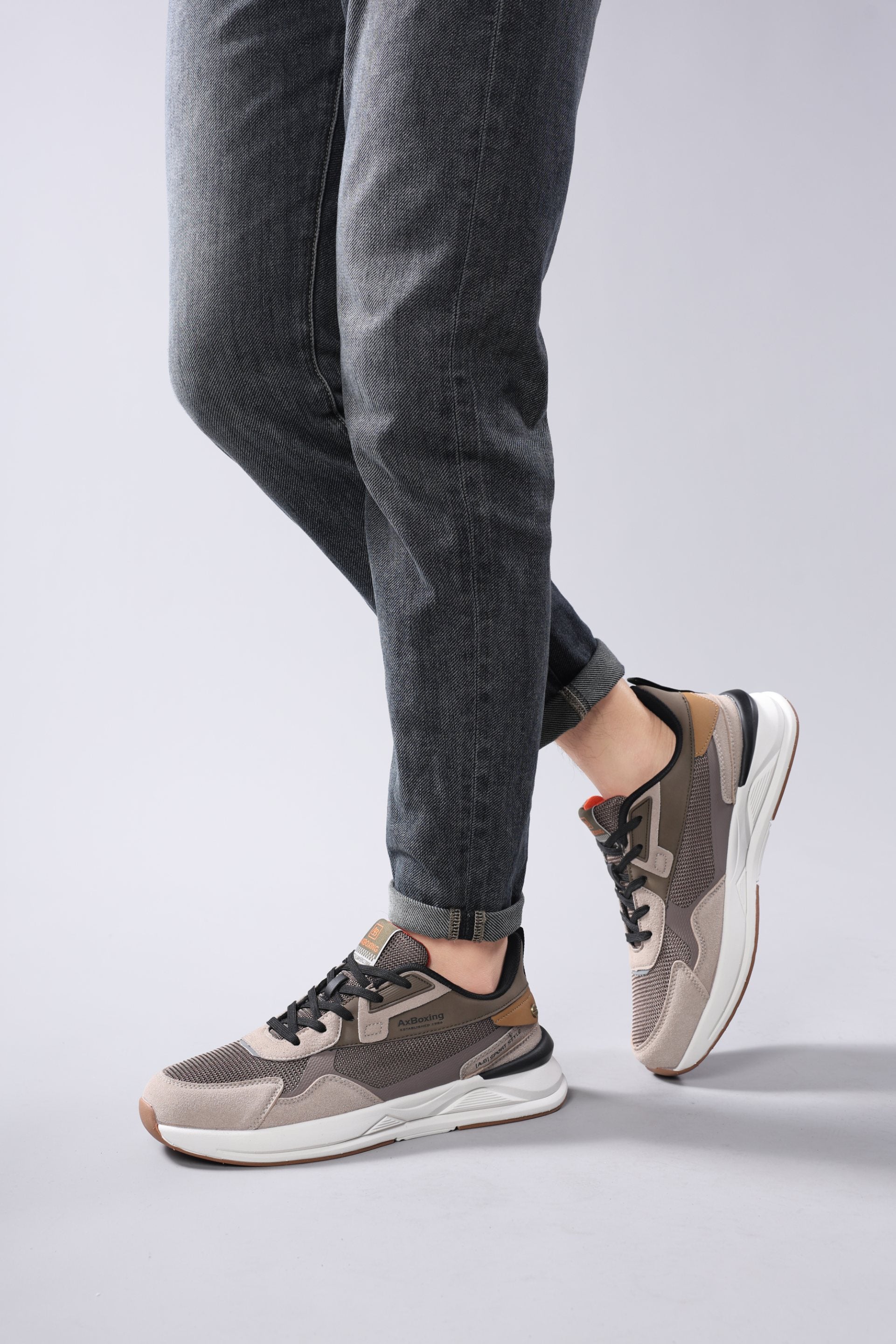 Pantofi sport pentru Barbati, Model Paxo, Realizati din Panza cu insertii piele ecologica, Talap usoara din Spuma, Ax Boxing, Camel