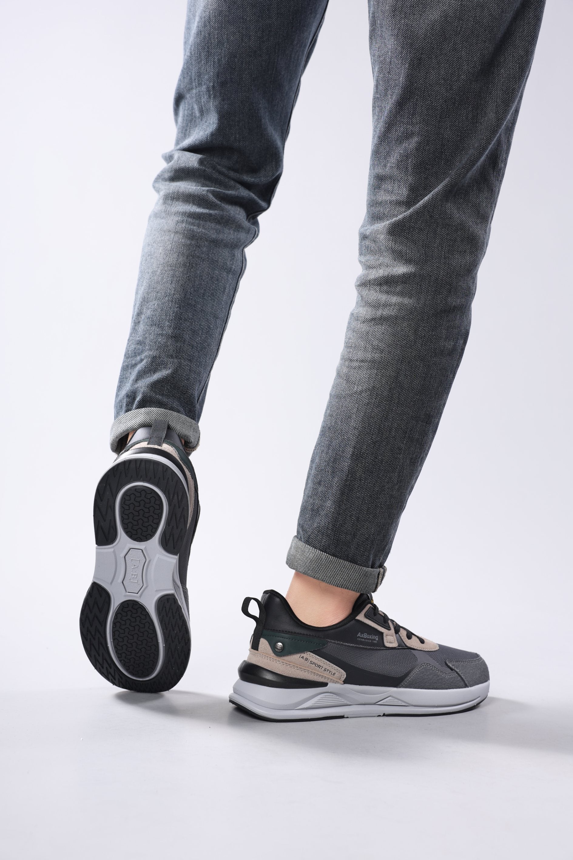 Pantofi sport pentru Barbati, Model Paxo, Realizati din Panza cu insertii piele ecologica, Talap usoara din Spuma, Ax Boxing, Gri