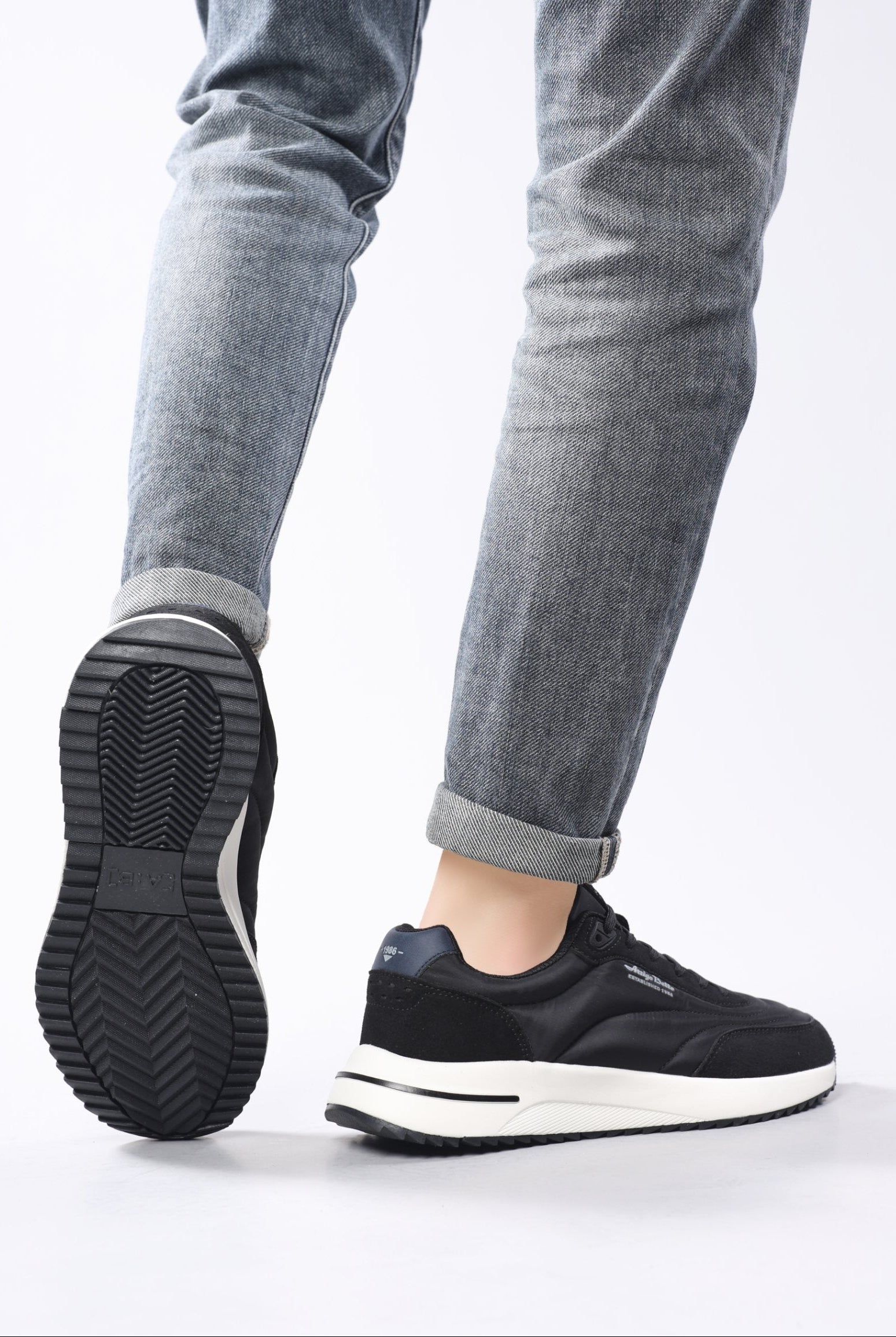 Adidasi casual-sport pentru Barbati, Model Torin, Realizati din textil-fâș si piele ecologica, Talpa usoara, Arrigo Bello, Negru