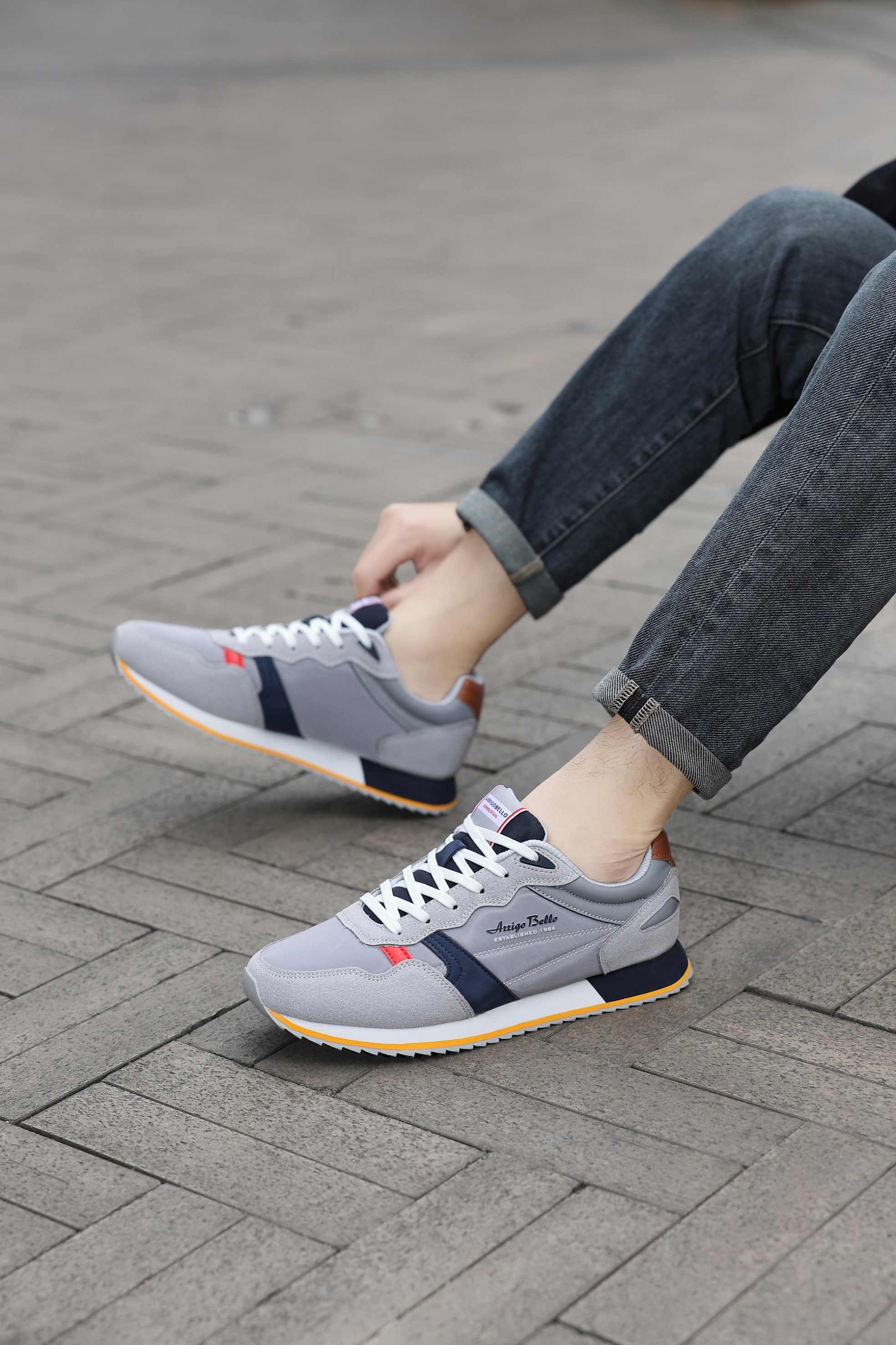 Adidasi casual pentru Barbati, Model Yvar, Realizati din textil- fâș, Insertii piele ecologica, Talpa usoara, Arrigo Bello,Gri