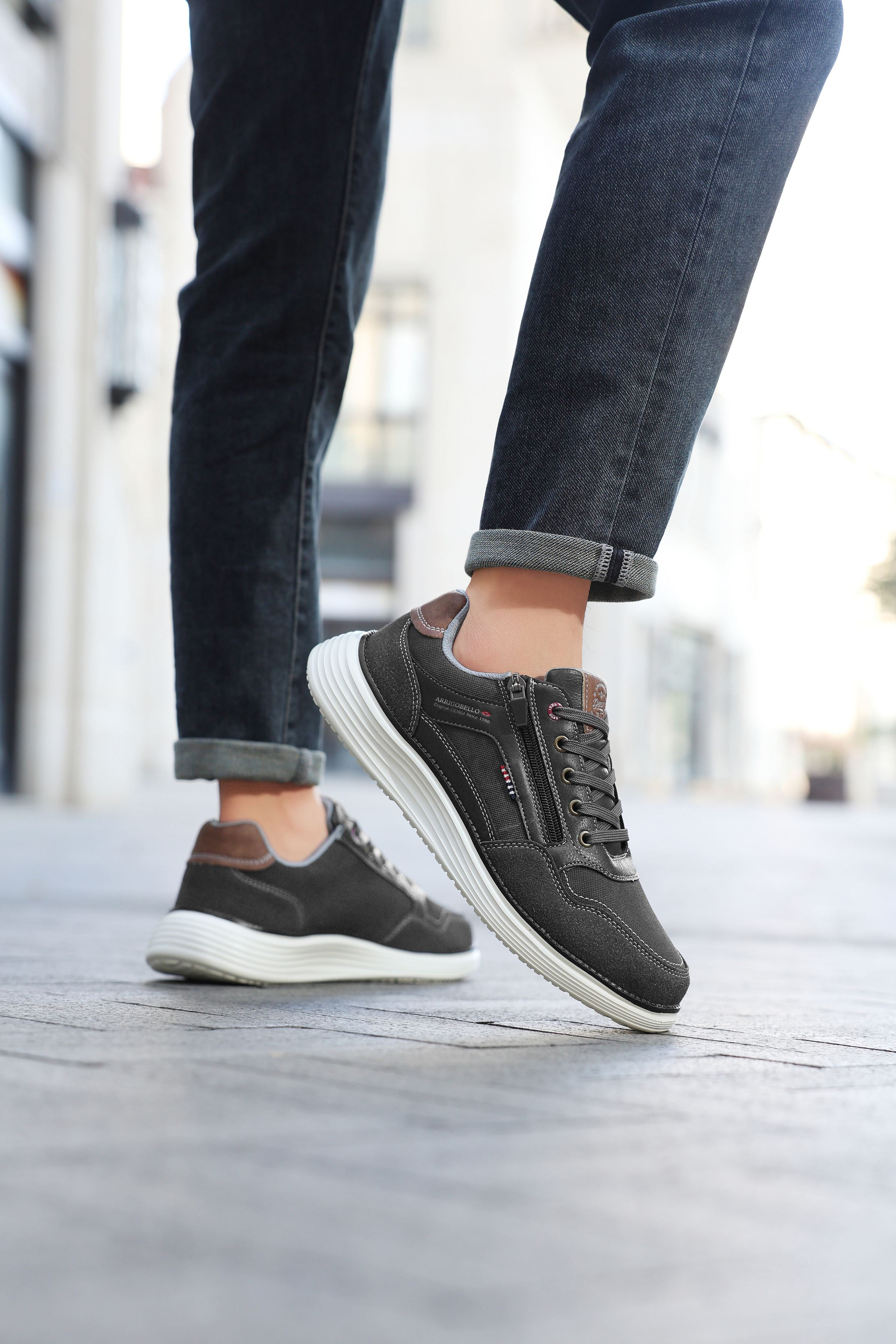 Adidasi casual Bărbați, Model Franco, Piele ecologică, inserții din Piele naturală, Talpă ușoară din Spumă, fermoar funcțional, Arrigo Bello,Gri