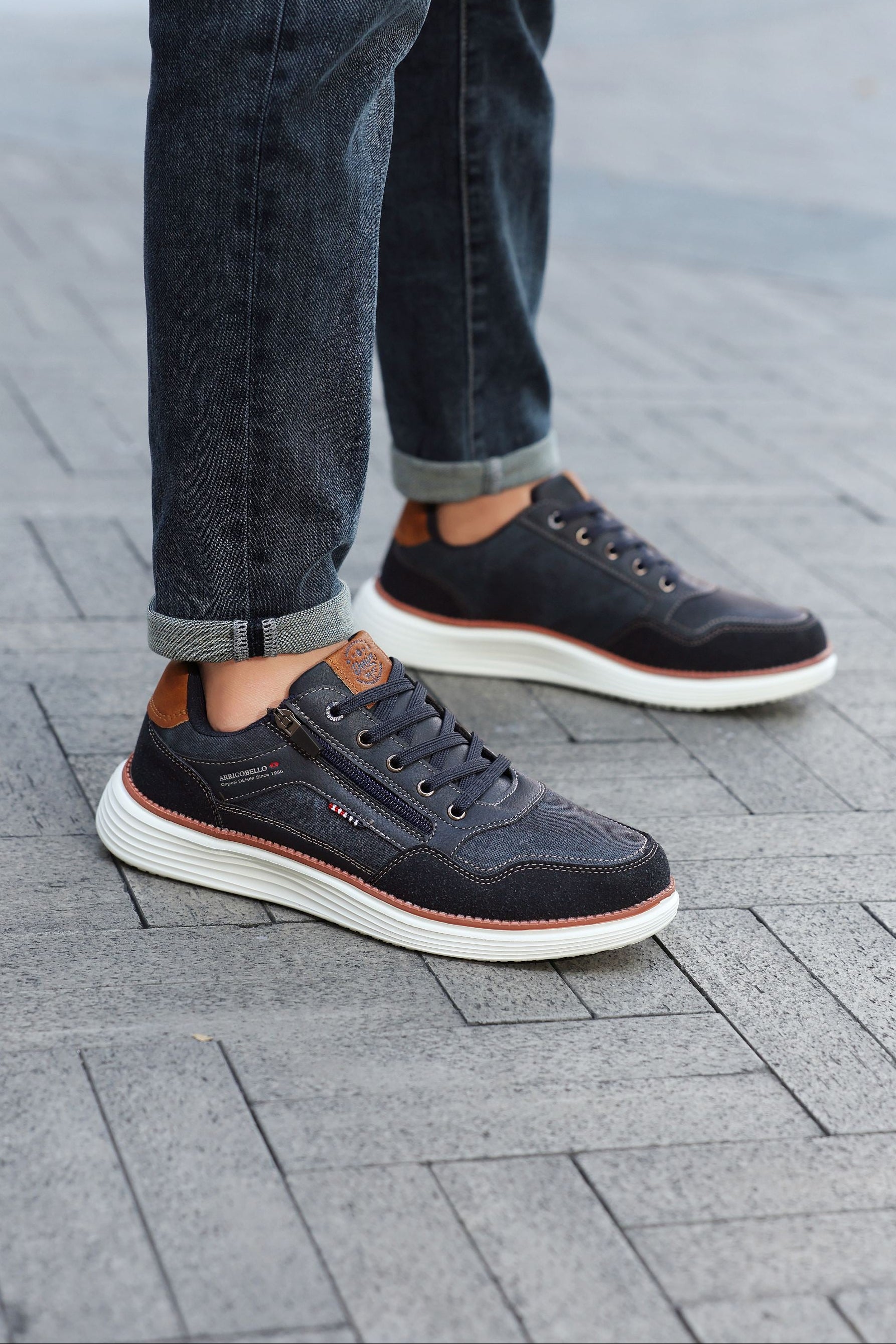 Adidasi casual Bărbați, Model Franco, Piele ecologică, inserții din Piele naturală, Talpă ușoară din Spumă, fermoar funcțional, Arrigo Bello,Bleumarin