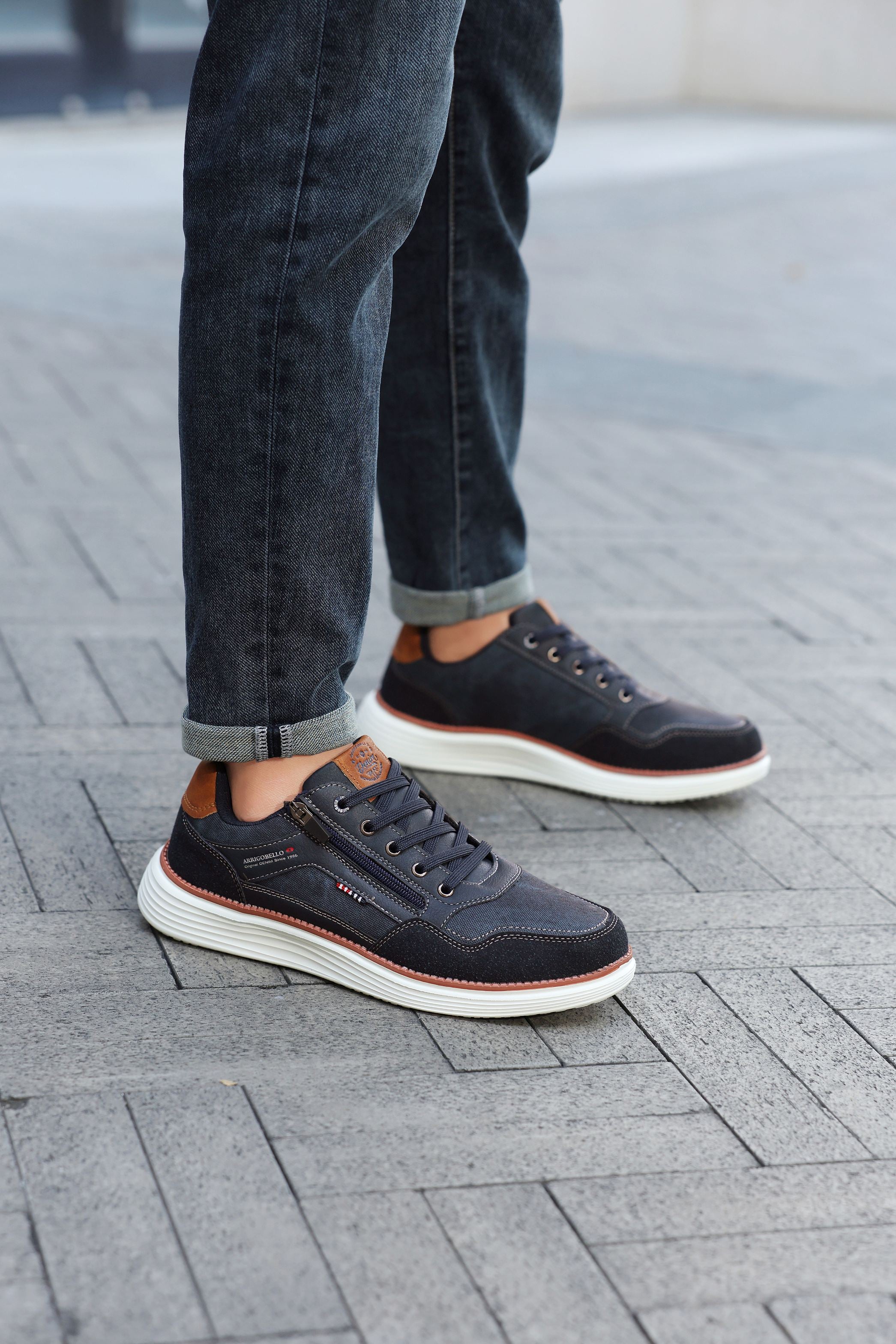 Adidasi casual Bărbați, Model Franco, Piele ecologică, inserții din Piele naturală, Talpă ușoară din Spumă, fermoar funcțional, Arrigo Bello,Bleumarin