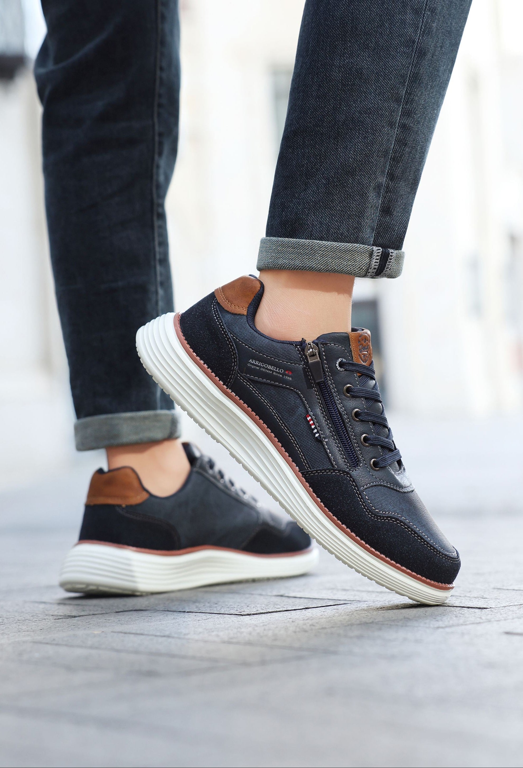 Adidasi casual Bărbați, Model Franco, Piele ecologică, inserții din Piele naturală, Talpă ușoară din Spumă, fermoar funcțional, Arrigo Bello,Bleumarin
