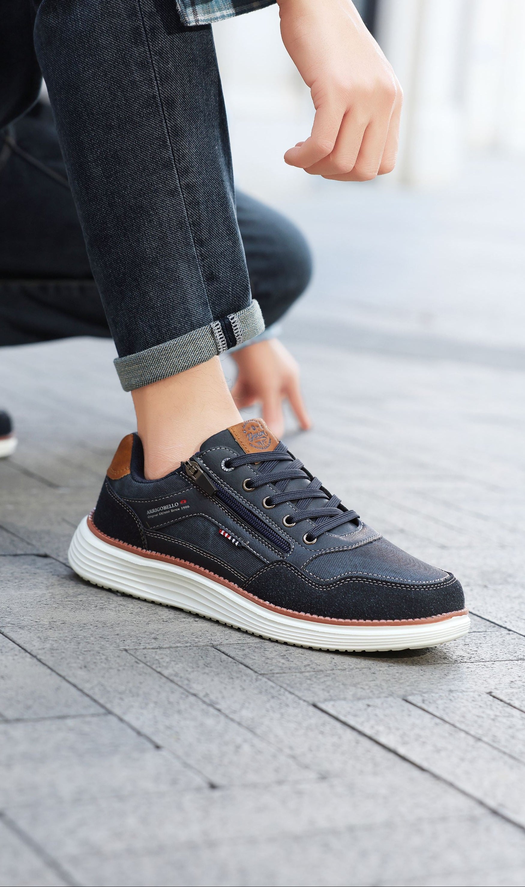 Adidasi casual Bărbați, Model Franco, Piele ecologică, inserții din Piele naturală, Talpă ușoară din Spumă, fermoar funcțional, Arrigo Bello,Bleumarin