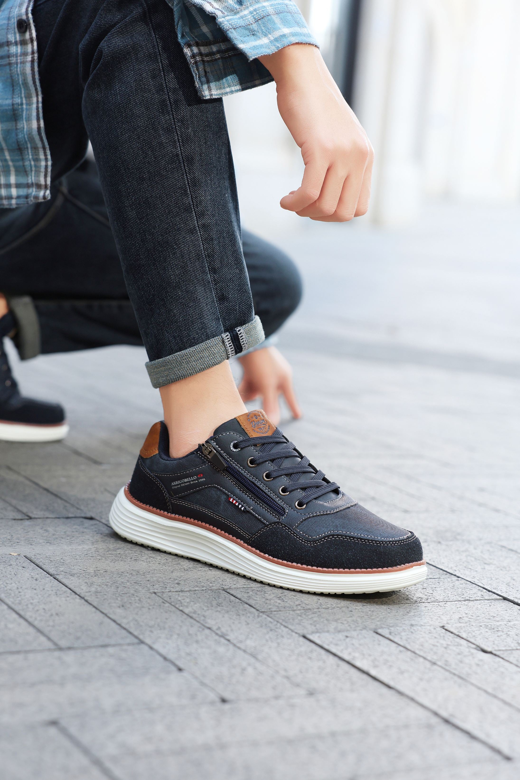 Adidasi casual Bărbați, Model Franco, Piele ecologică, inserții din Piele naturală, Talpă ușoară din Spumă, fermoar funcțional, Arrigo Bello,Bleumarin