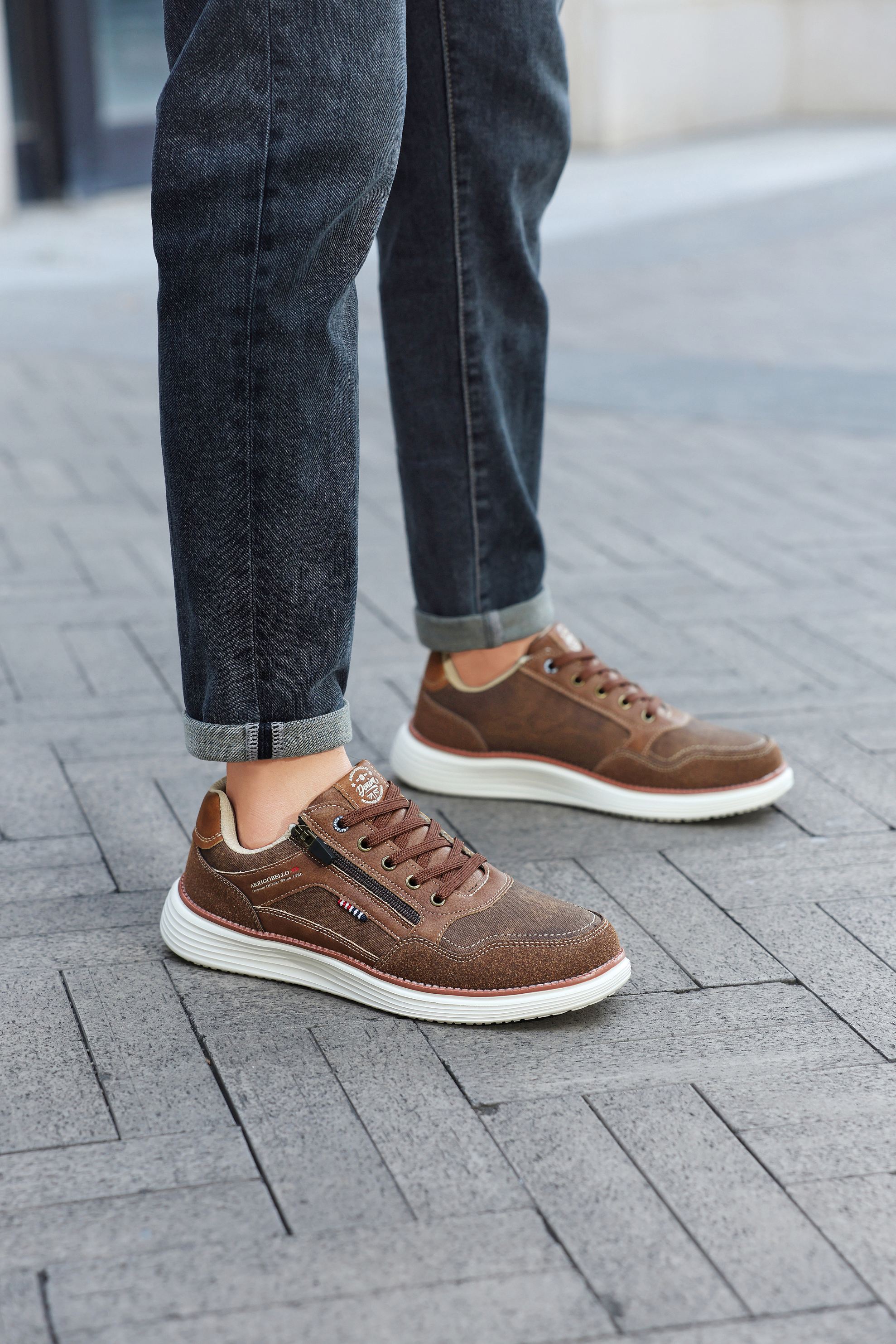 Adidasi casual Bărbați, Model Franco, Piele ecologică, inserții din Piele naturală, Talpă ușoară din Spumă, fermoar funcțional, Arrigo Bello,Maro