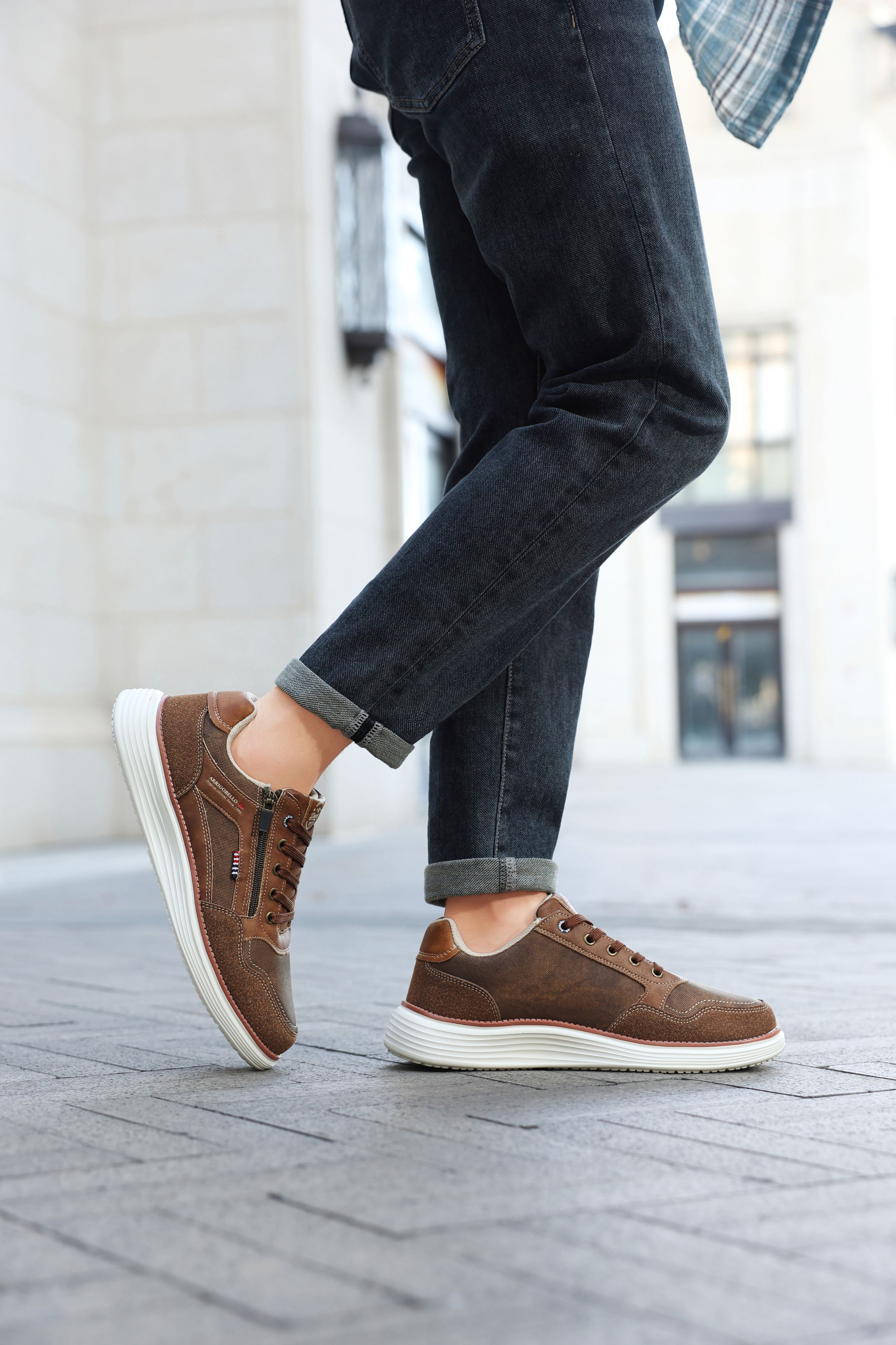 Pantofi casual Bărbați, Model Franco, Piele ecologică, inserții din Piele naturală, Talpă ușoară din Spumă și fermoar funcțional, Arrigo Bello