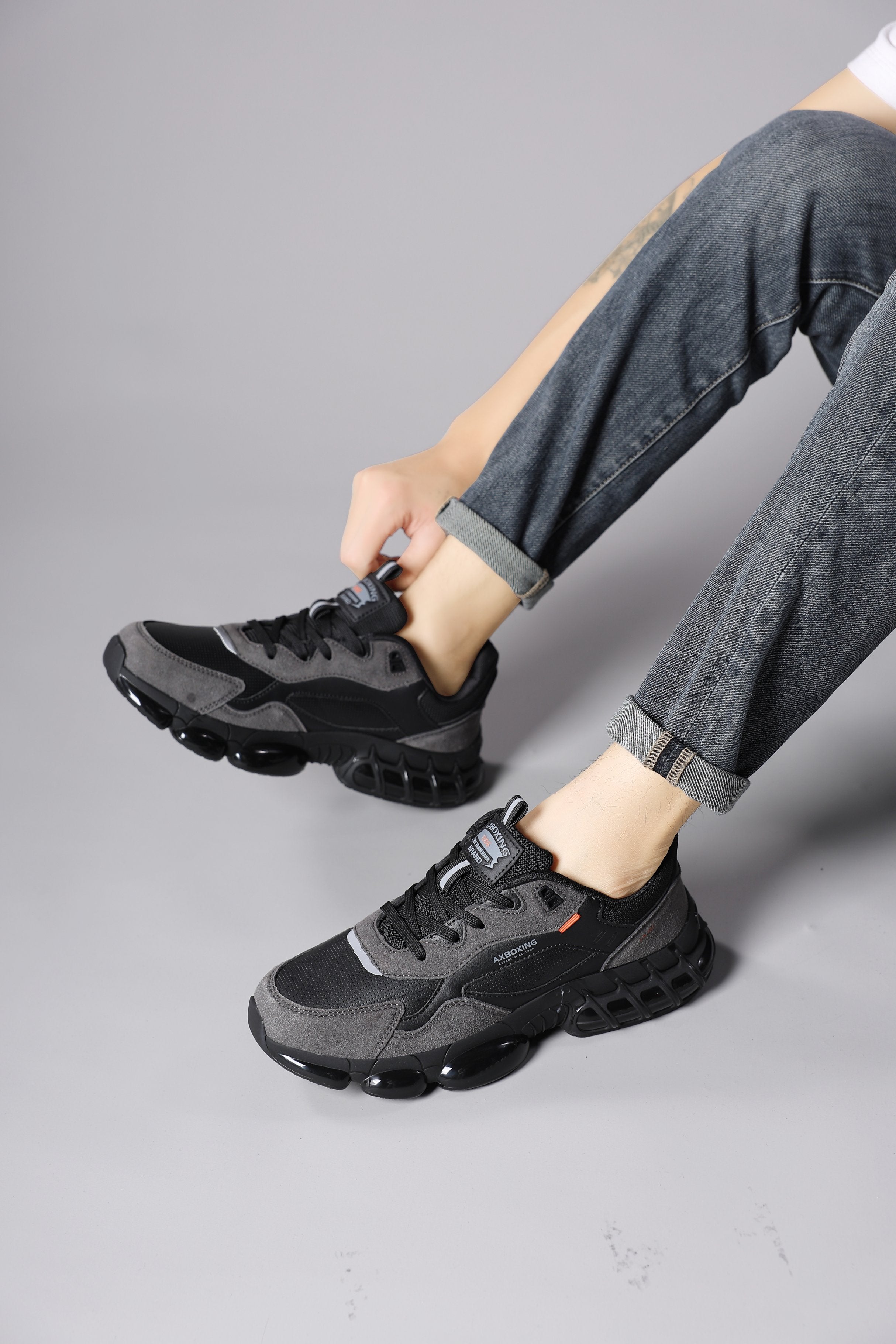 Adidasi sport pentru Barbati, Model Elio, Piele ecologica, Talpa cu perna de amortizare, Insertii piele naturala, Ax Boxing,Gri