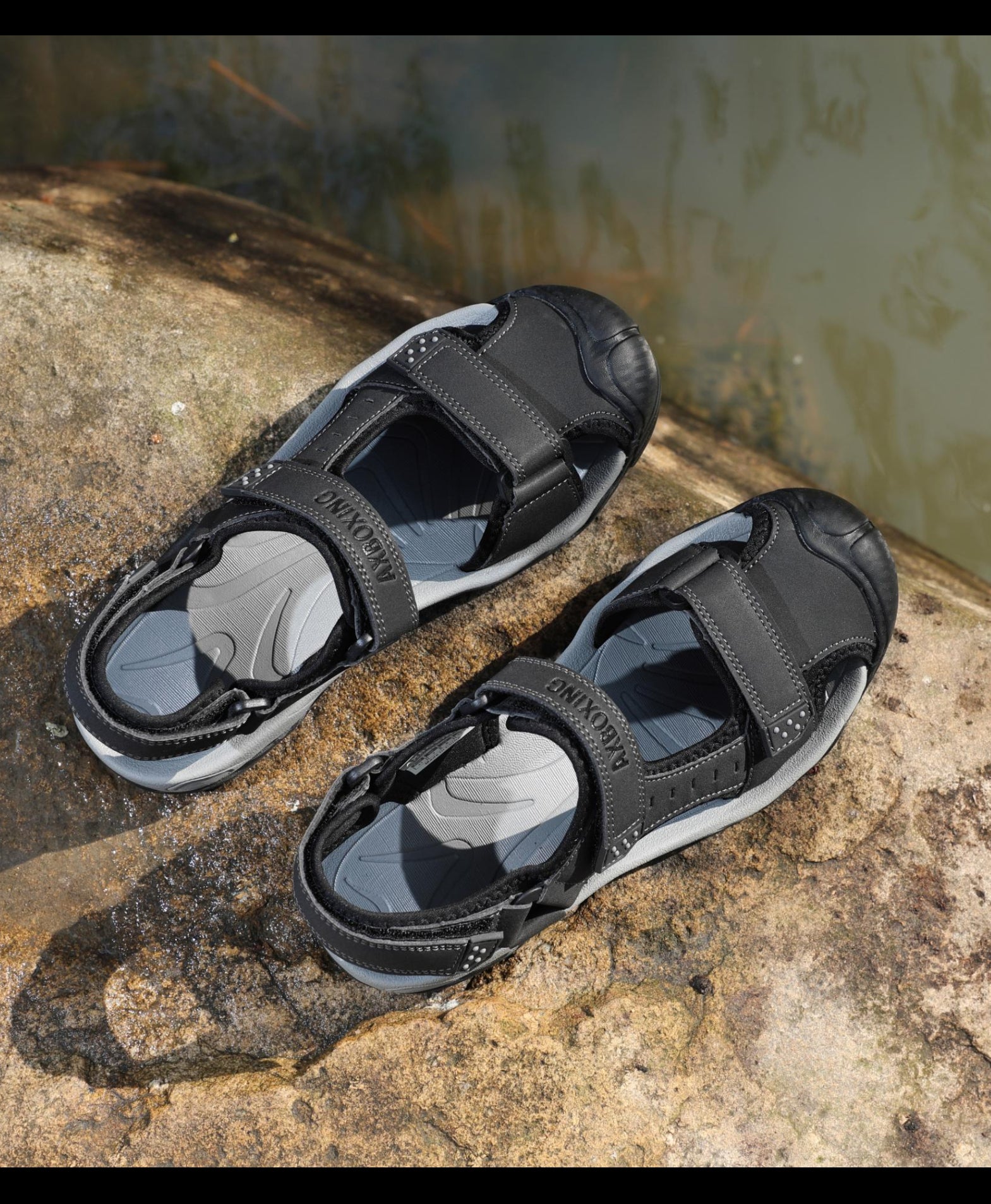 Sandale pentru Barbati, Model Silas, din Piele Ecologica Premium,Inchidere arici, Protectie Degete,Talpa usoara, Ax Boxing,Negru