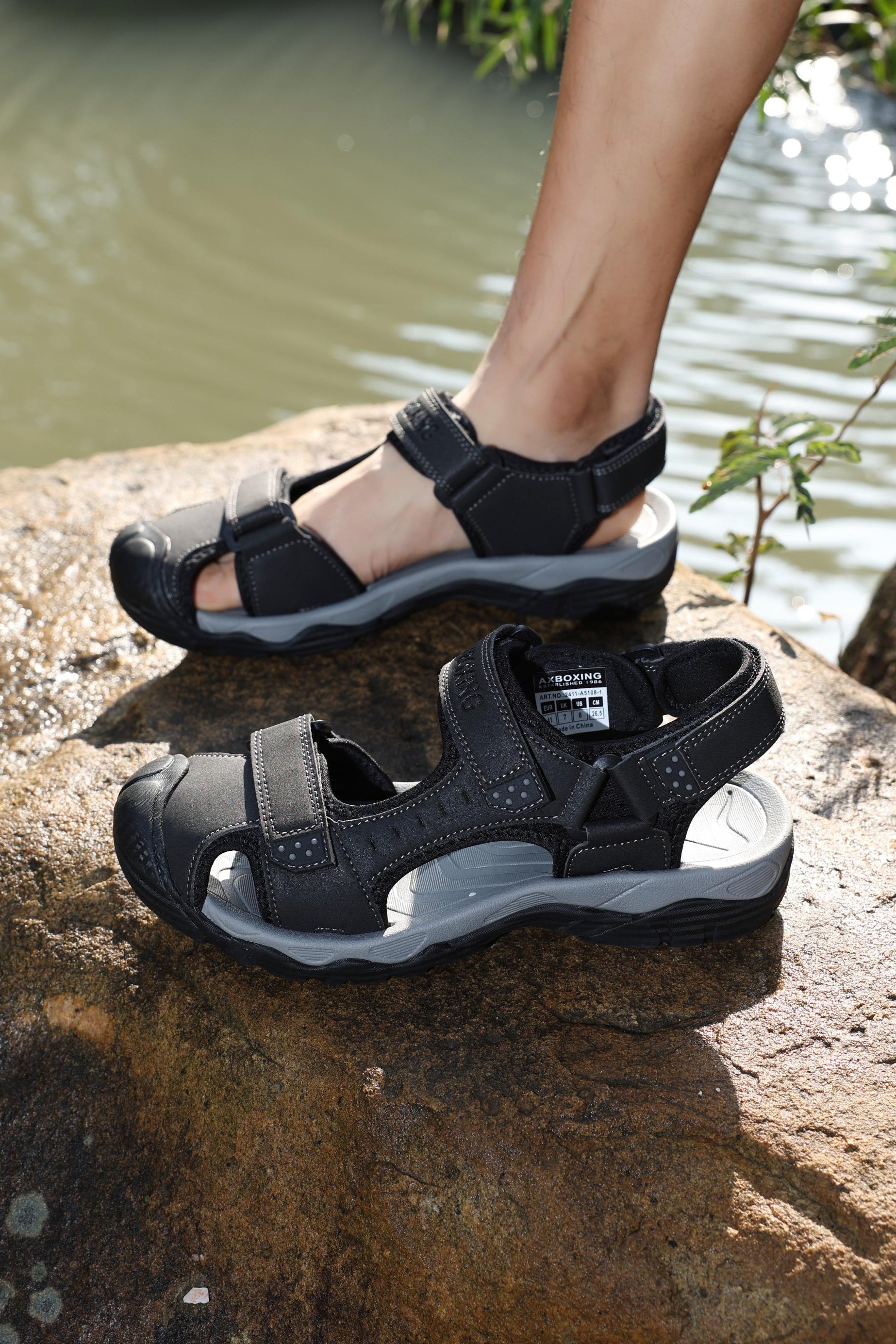 Sandale pentru Barbati, Model Silas, din Piele Ecologica Premium,Inchidere arici, Protectie Degete,Talpa usoara, Ax Boxing,Negru