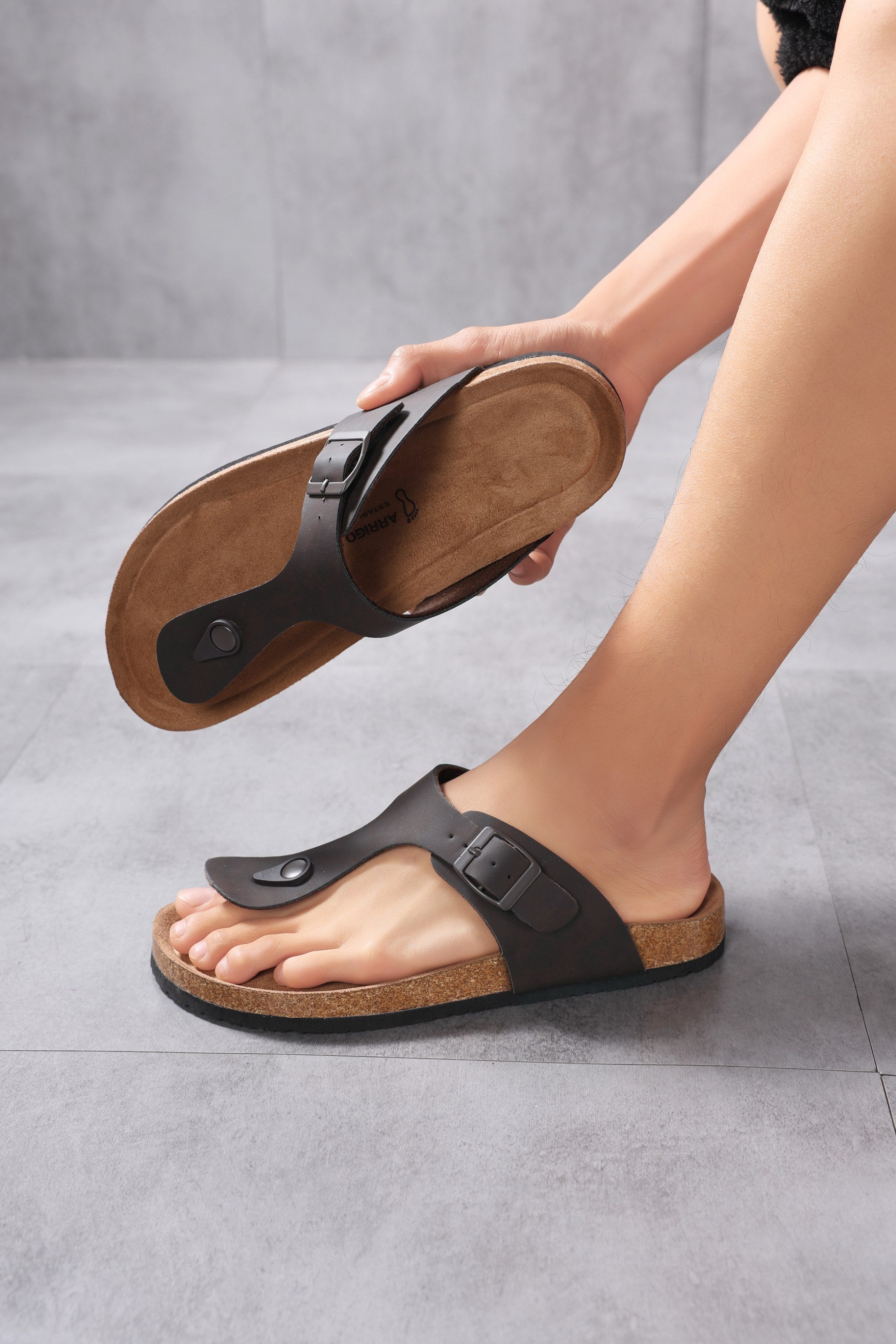 Papuci pentru Bărbați,Model Alexi, Talpă Ergonomica, Materiale Premium, Casual, Arrigo Bello,Maro