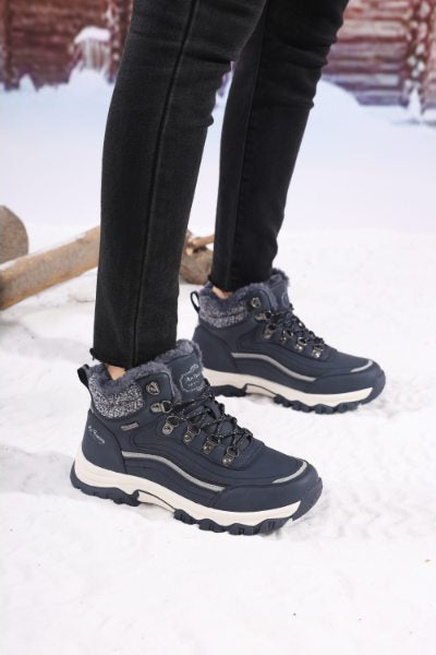 Ghete Imblanite pentru Femei si Copii, Model Amyri, Piele Ecologica, Talpa Antiderapanta cu striatii, Confortabile si Calduroase, Ax Boxing, Bleumarin