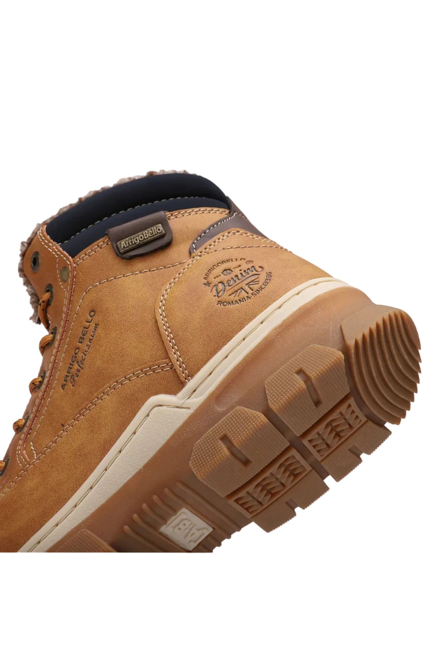 Ghete pentru Barbati, Model Pascal, Talpa Cusuta si Antiderapanta, Imblanite, Piele ecologica Premium, Arrigo Bello, Camel