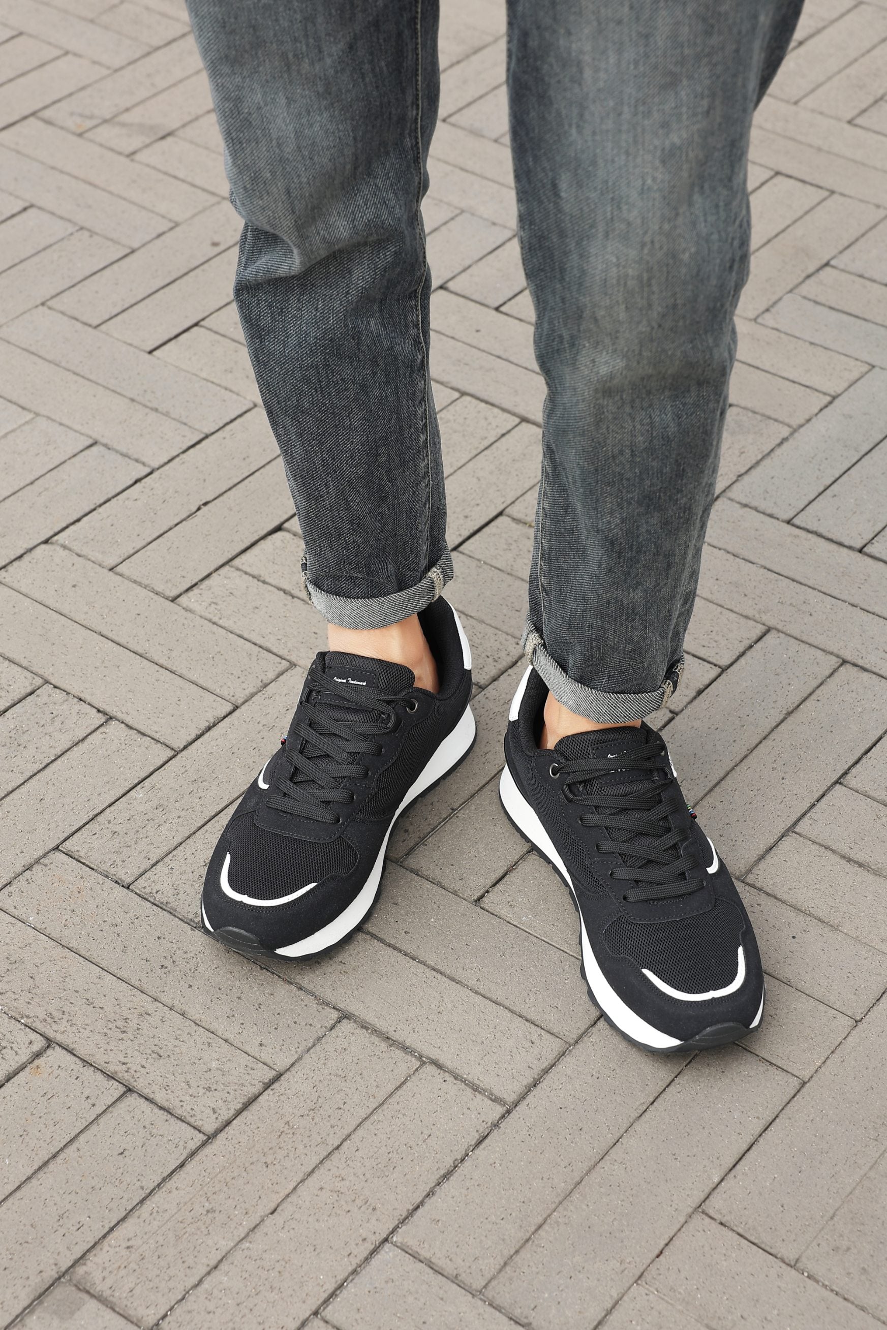 Adidași Hugo Casual pentru Bărbați realizati din Pânză și Textil, Confort si Stil, Arrigo Bello