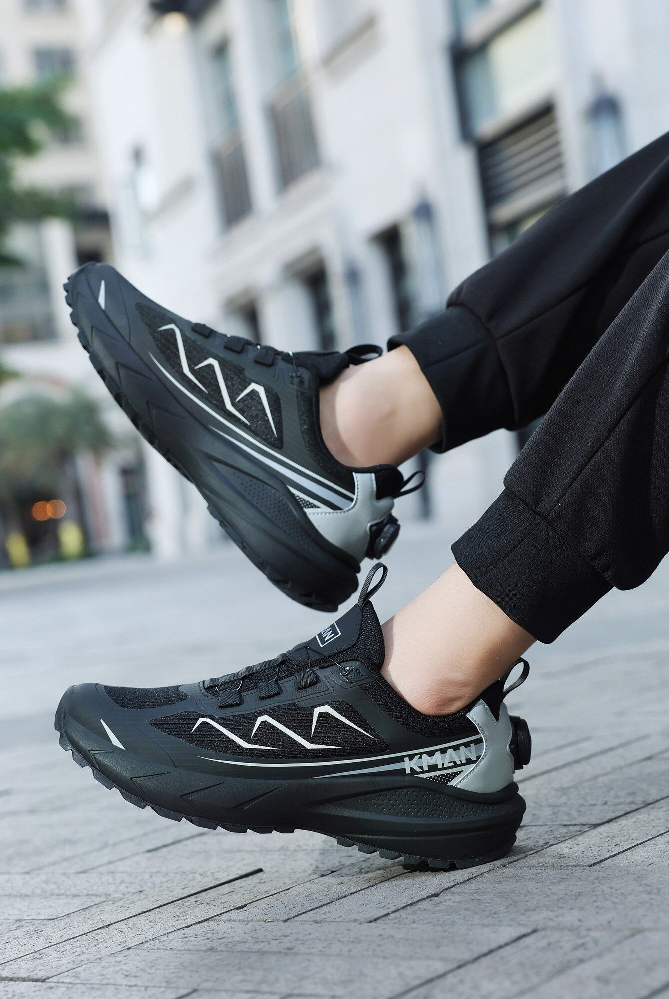 Adidași pentru Bărbați, Model Raven,Sistem de închidere rapidă,Talpă cu crampoane, Panza subtire, Ultra ușori, Comozi, KMAN, Negru