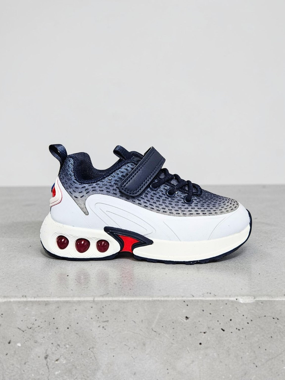 Adidași sport pentru copii, Model Arino, Talpă ușoară, Material textil pânzat, Inchidere cu arici și șiret elastic