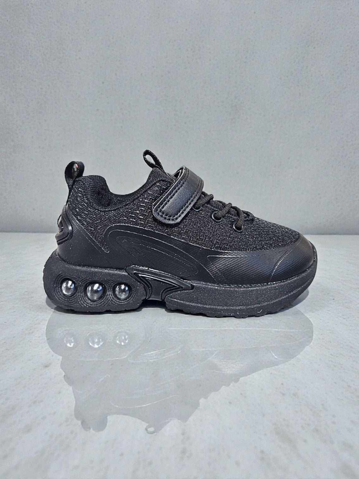 Adidași sport pentru copii, Model Arino, Talpă ușoară, Material textil pânzat, Inchidere cu arici și șiret elastic