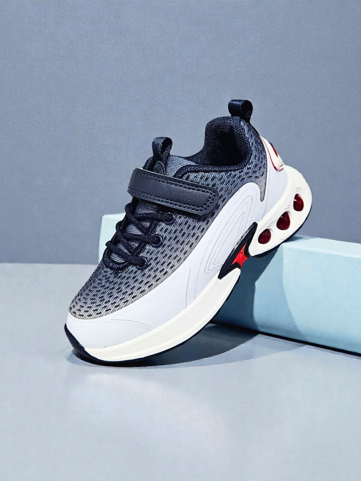 Adidași sport pentru copii, Model Arino, Talpă ușoară, Material textil pânzat, Inchidere cu arici și șiret elastic